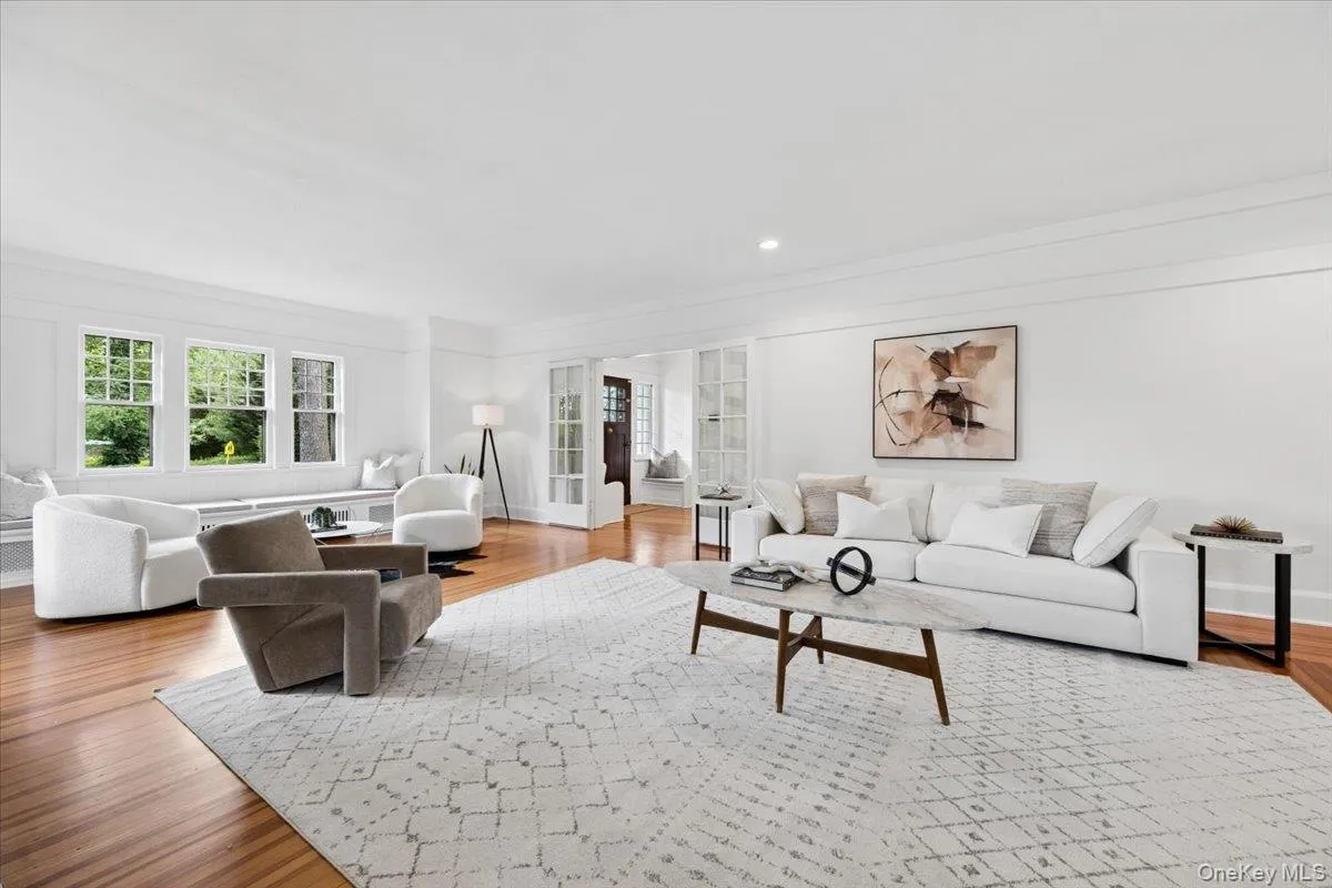 294 Weaver Street, Mamaroneck, NY, 4 Bedrooms Bedrooms, 11 Rooms Rooms,3 BathroomsBathrooms,Residential,For Rent,Weaver,0,1002921 294 Weaver Street, Mamaroneck, NY, 4 Bedrooms Bedrooms, 11 Rooms Rooms,3 BathroomsBathrooms,Residential,For Rent,Weaver,0,1002921