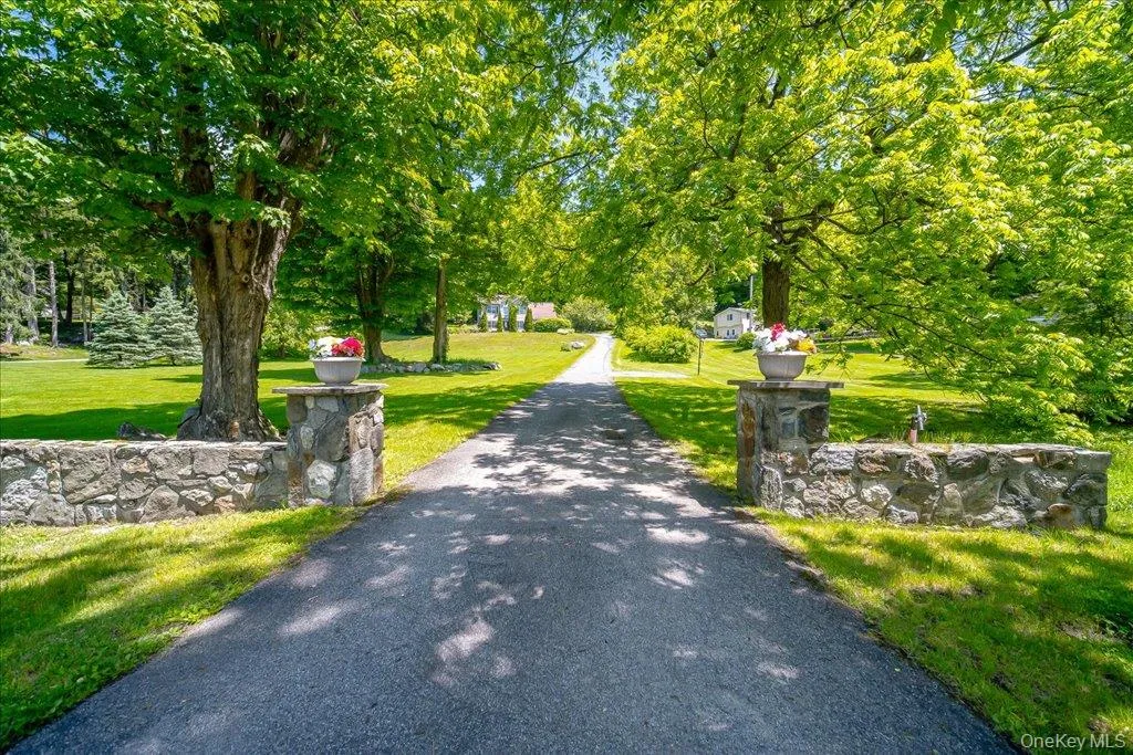 104 Wiccopee Road, Putnam Valley, NY, 3 Bedrooms Bedrooms, 10 Rooms Rooms,2 BathroomsBathrooms,Residential,For Rent,Wiccopee,0,1002930 104 Wiccopee Road, Putnam Valley, NY, 3 Bedrooms Bedrooms, 10 Rooms Rooms,2 BathroomsBathrooms,Residential,For Rent,Wiccopee,0,1002930