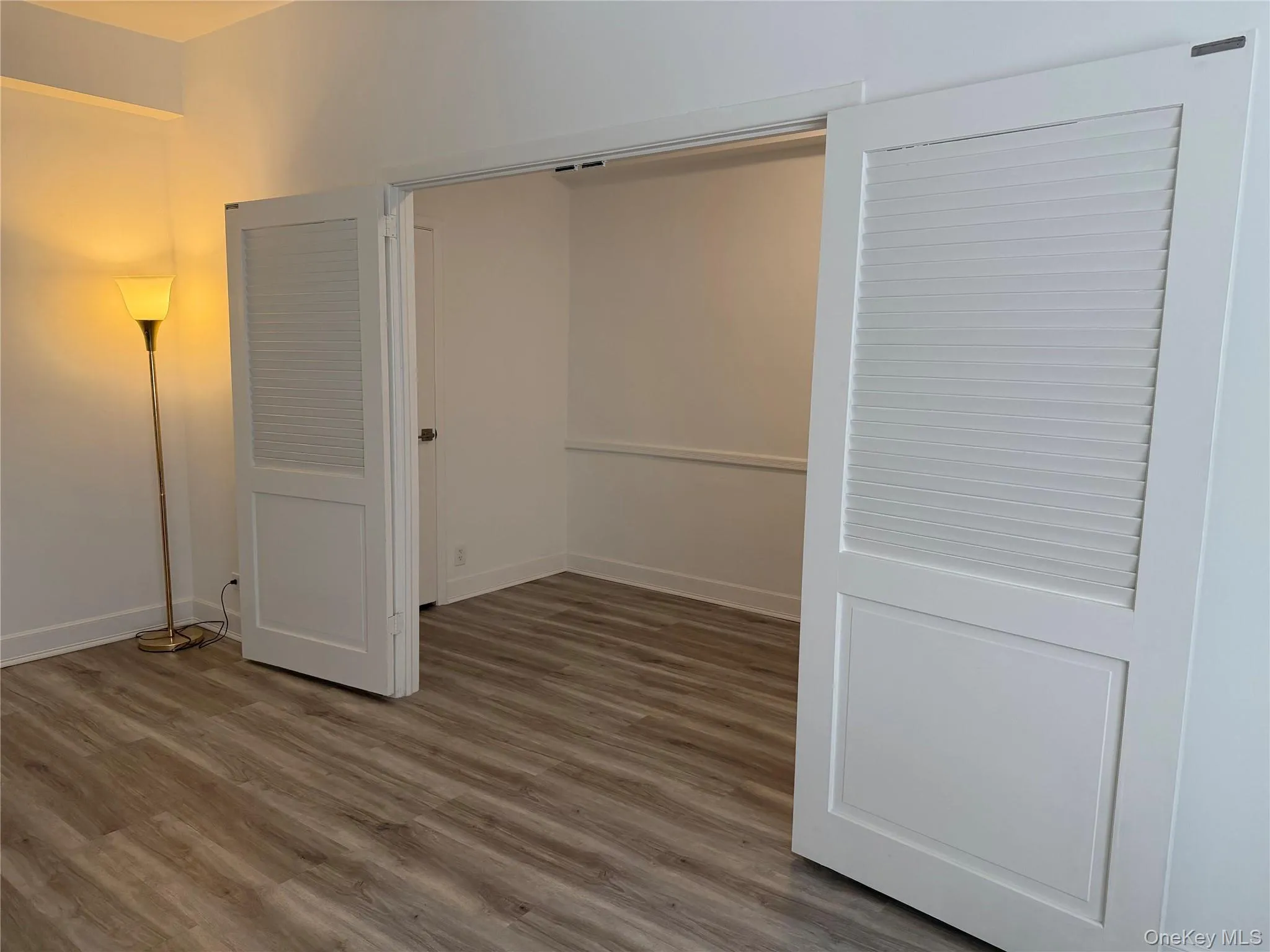 120 Hartsdale Avenue, Greenburgh, NY, 1 Bedroom Bedrooms, 4 Rooms Rooms,1 BathroomBathrooms,Residential,For Rent,Hartsdale,0,1002931 120 Hartsdale Avenue, Greenburgh, NY, 1 Bedroom Bedrooms, 4 Rooms Rooms,1 BathroomBathrooms,Residential,For Rent,Hartsdale,0,1002931