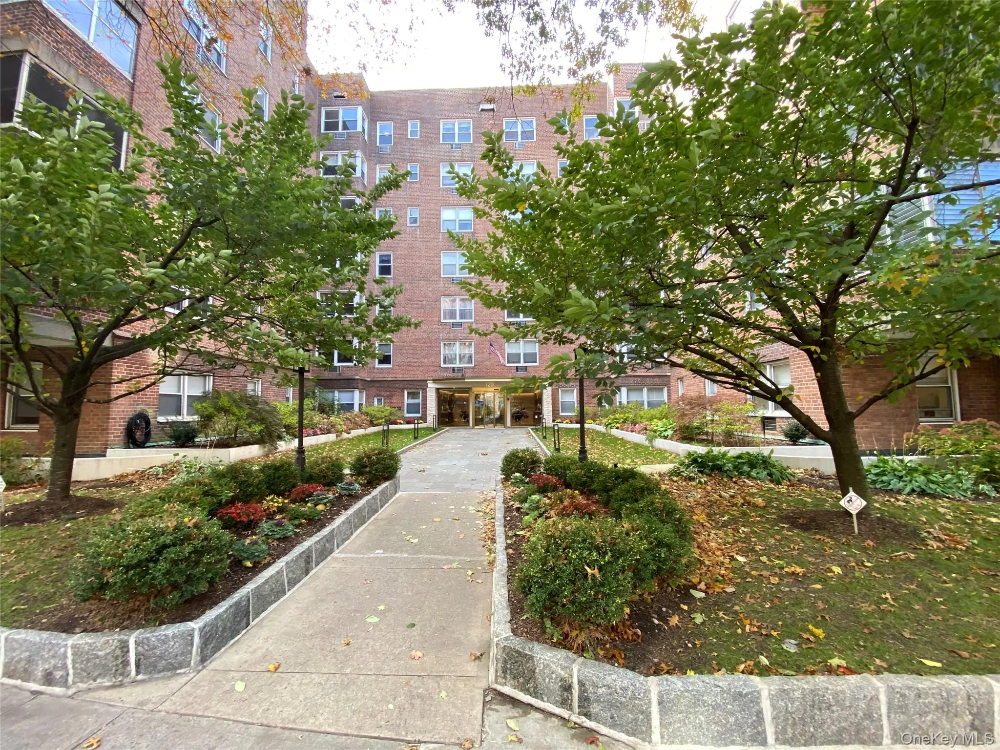 120 Hartsdale Avenue, Greenburgh, NY, 1 Bedroom Bedrooms, 4 Rooms Rooms,1 BathroomBathrooms,Residential,For Rent,Hartsdale,0,1002931 120 Hartsdale Avenue, Greenburgh, NY, 1 Bedroom Bedrooms, 4 Rooms Rooms,1 BathroomBathrooms,Residential,For Rent,Hartsdale,0,1002931