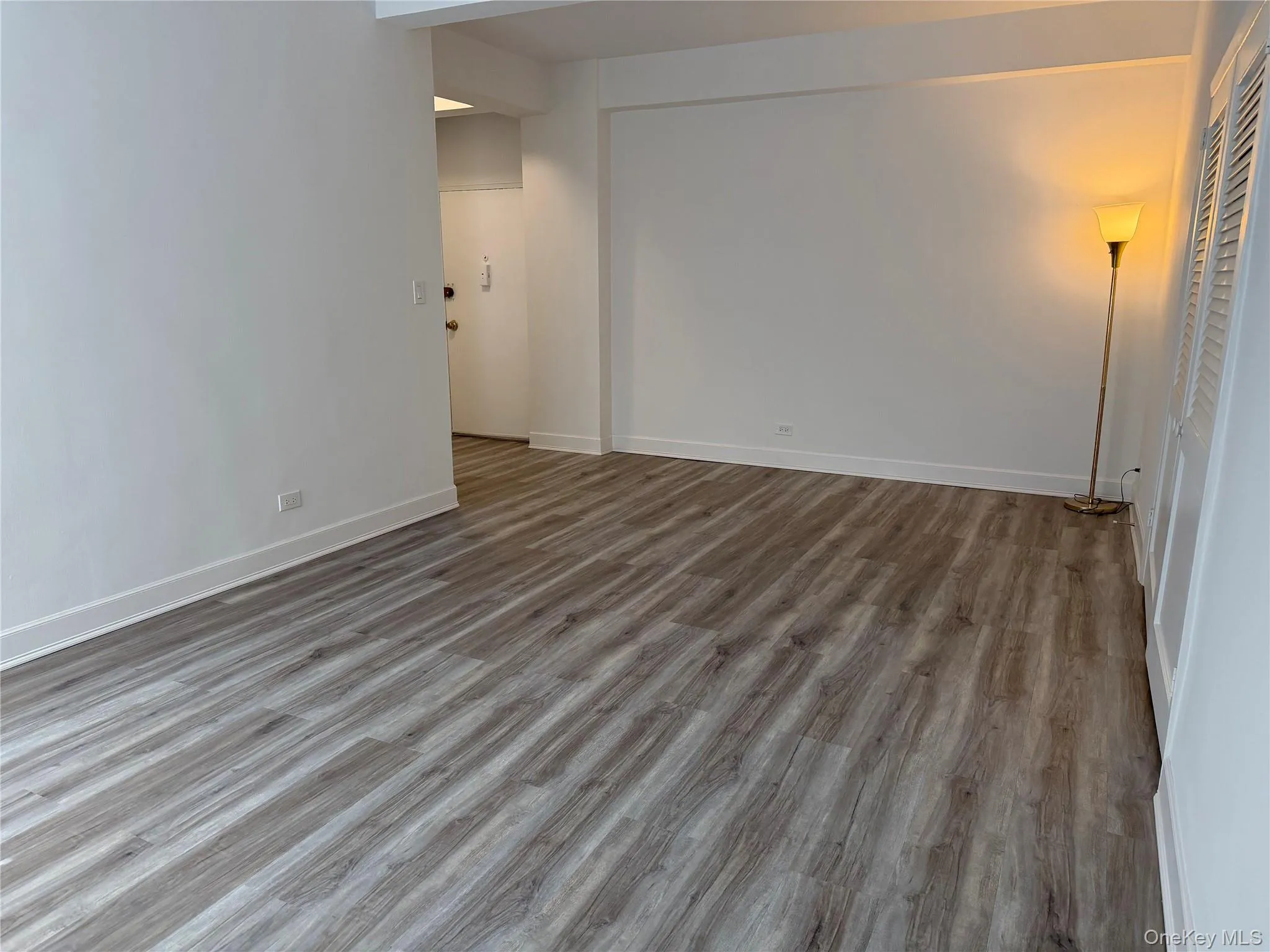 Fabulous open living room and dining room. Fabulous open living room and dining room.