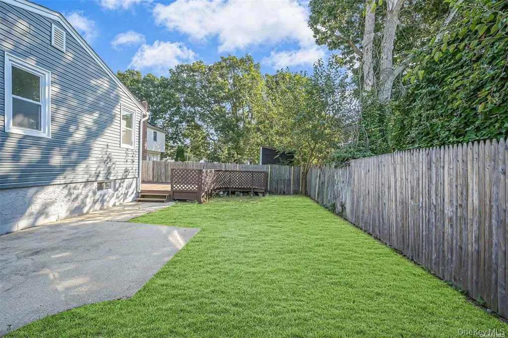 180 Park Avenue, Babylon, NY, 3 Bedrooms Bedrooms, 7 Rooms Rooms,3 BathroomsBathrooms,Residential Sale,For Rent,Park,0,1002933 180 Park Avenue, Babylon, NY, 3 Bedrooms Bedrooms, 7 Rooms Rooms,3 BathroomsBathrooms,Residential Sale,For Rent,Park,0,1002933