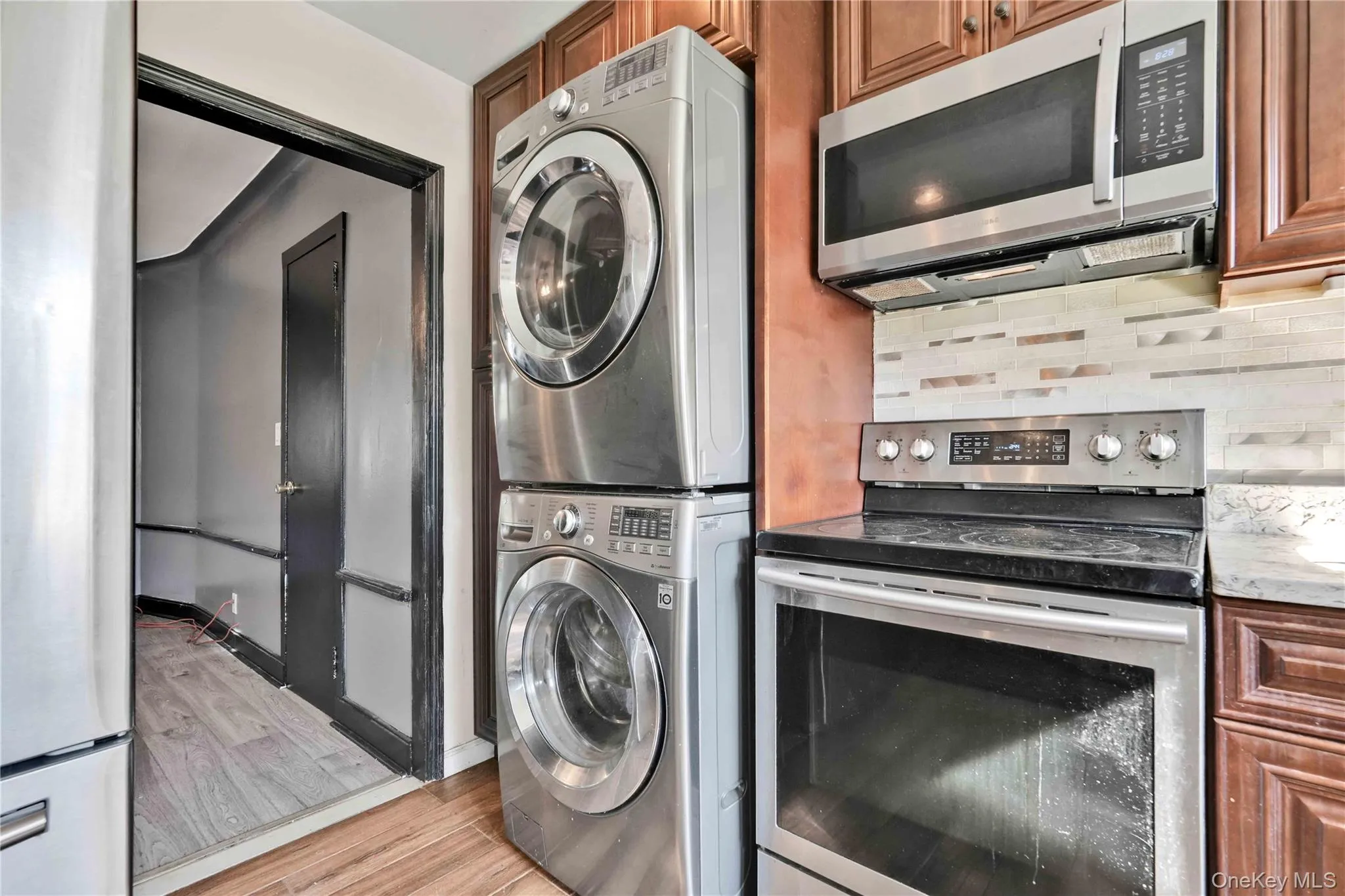 9013 201st Street, New York, NY, 3 Bedrooms Bedrooms, 6 Rooms Rooms,2 BathroomsBathrooms,Residential,For Rent,201st,0,1002934 9013 201st Street, New York, NY, 3 Bedrooms Bedrooms, 6 Rooms Rooms,2 BathroomsBathrooms,Residential,For Rent,201st,0,1002934