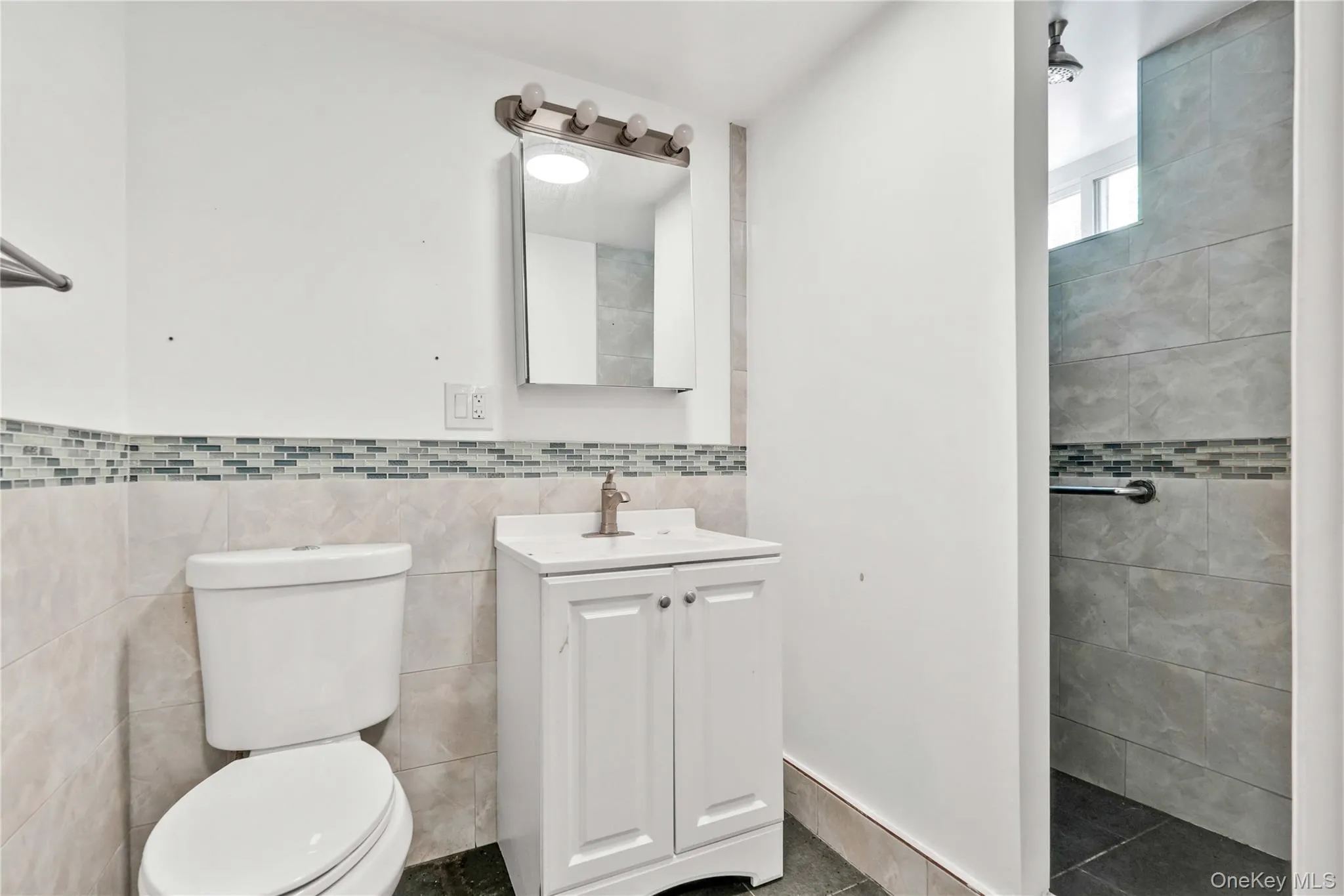 9013 201st Street, New York, NY, 3 Bedrooms Bedrooms, 6 Rooms Rooms,2 BathroomsBathrooms,Residential,For Rent,201st,0,1002934 9013 201st Street, New York, NY, 3 Bedrooms Bedrooms, 6 Rooms Rooms,2 BathroomsBathrooms,Residential,For Rent,201st,0,1002934