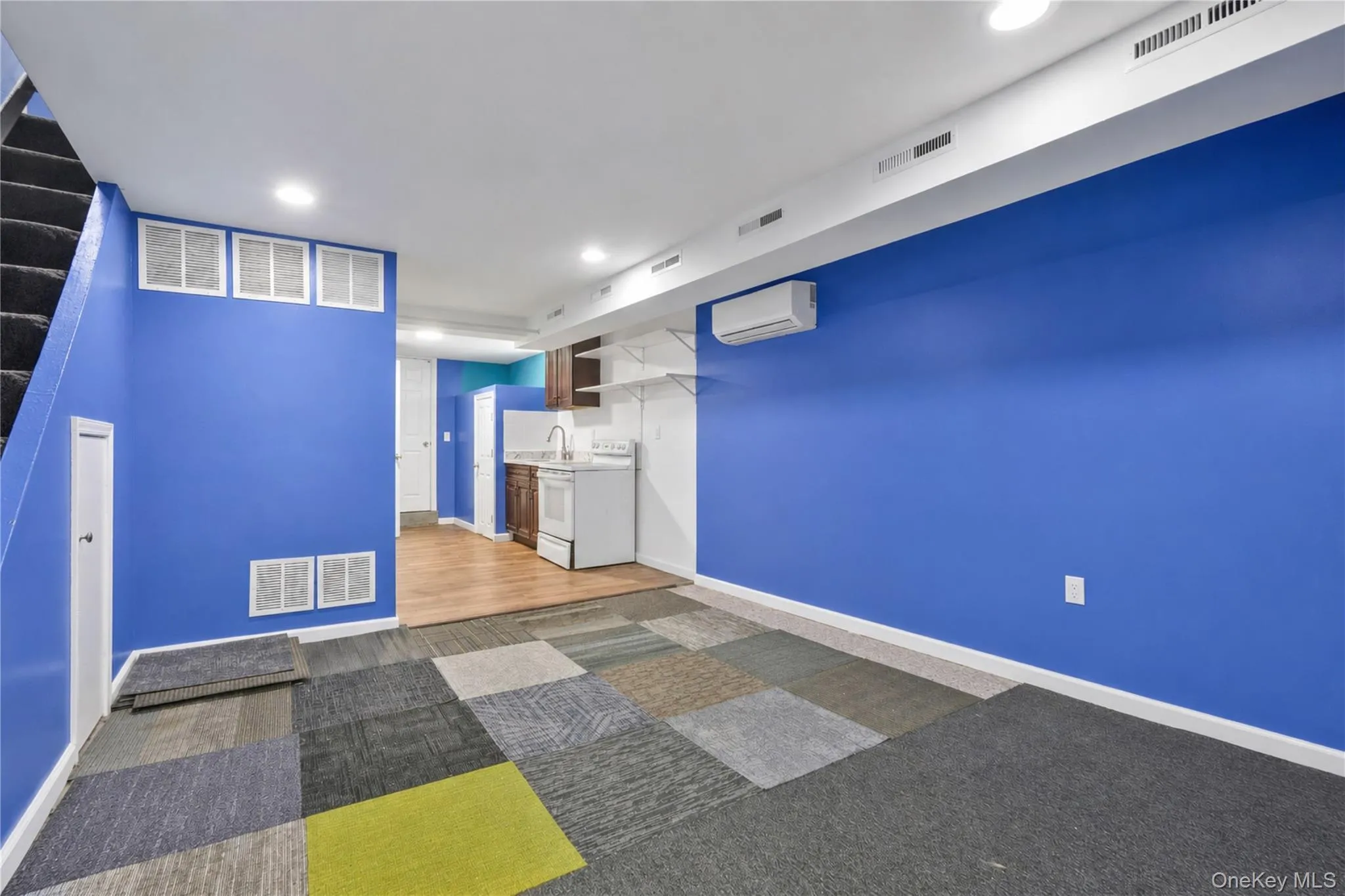 9013 201st Street, New York, NY, 3 Bedrooms Bedrooms, 6 Rooms Rooms,2 BathroomsBathrooms,Residential,For Rent,201st,0,1002934 9013 201st Street, New York, NY, 3 Bedrooms Bedrooms, 6 Rooms Rooms,2 BathroomsBathrooms,Residential,For Rent,201st,0,1002934