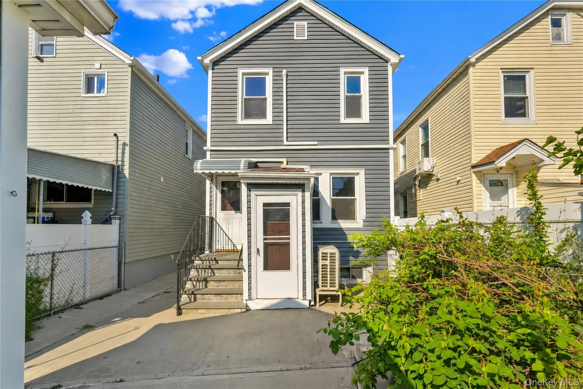 9013 201st Street, New York, NY, 3 Bedrooms Bedrooms, 6 Rooms Rooms,2 BathroomsBathrooms,Residential,For Rent,201st,0,1002934 9013 201st Street, New York, NY, 3 Bedrooms Bedrooms, 6 Rooms Rooms,2 BathroomsBathrooms,Residential,For Rent,201st,0,1002934