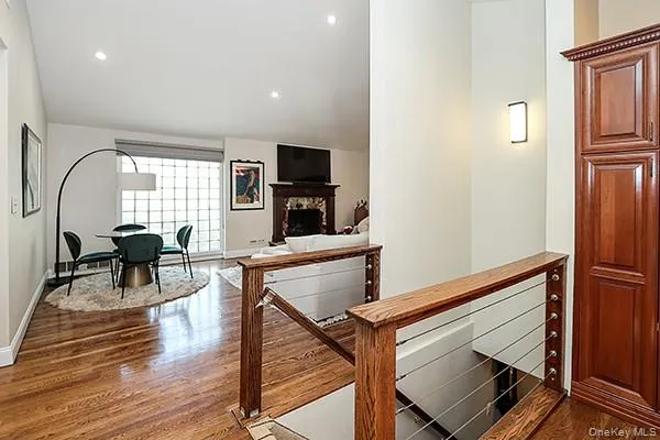 32 Randy Lane, Oyster Bay, NY, 3 Bedrooms Bedrooms, 7 Rooms Rooms,2 BathroomsBathrooms,Residential Lease,For Rent,Randy,0,1002936 32 Randy Lane, Oyster Bay, NY, 3 Bedrooms Bedrooms, 7 Rooms Rooms,2 BathroomsBathrooms,Residential Lease,For Rent,Randy,0,1002936