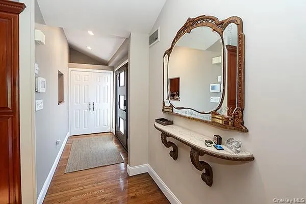 32 Randy Lane, Oyster Bay, NY, 3 Bedrooms Bedrooms, 7 Rooms Rooms,2 BathroomsBathrooms,Residential Lease,For Rent,Randy,0,1002936 32 Randy Lane, Oyster Bay, NY, 3 Bedrooms Bedrooms, 7 Rooms Rooms,2 BathroomsBathrooms,Residential Lease,For Rent,Randy,0,1002936