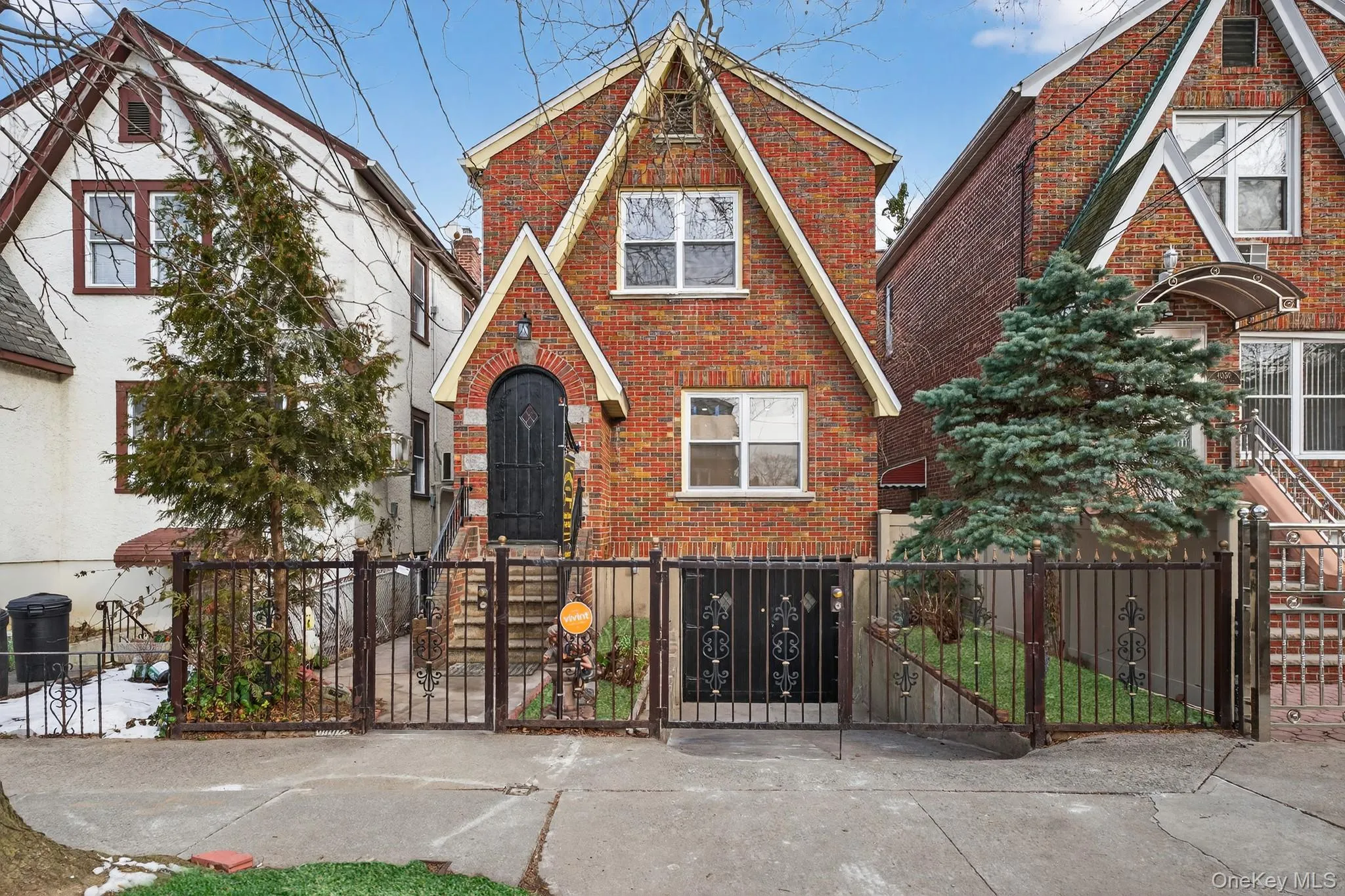 4058 Murdock Avenue, New York, NY, 3 Bedrooms Bedrooms, 12 Rooms Rooms,2 BathroomsBathrooms,Residential,For Rent,Murdock,0,1002937 4058 Murdock Avenue, New York, NY, 3 Bedrooms Bedrooms, 12 Rooms Rooms,2 BathroomsBathrooms,Residential,For Rent,Murdock,0,1002937