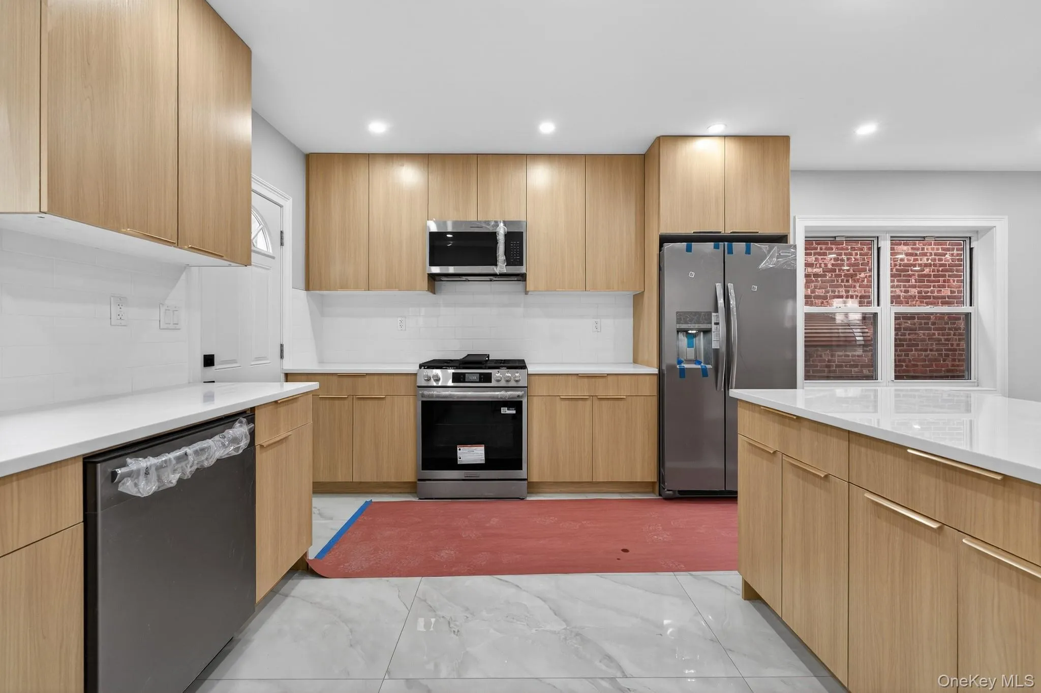 4058 Murdock Avenue, New York, NY, 3 Bedrooms Bedrooms, 12 Rooms Rooms,2 BathroomsBathrooms,Residential,For Rent,Murdock,0,1002937 4058 Murdock Avenue, New York, NY, 3 Bedrooms Bedrooms, 12 Rooms Rooms,2 BathroomsBathrooms,Residential,For Rent,Murdock,0,1002937