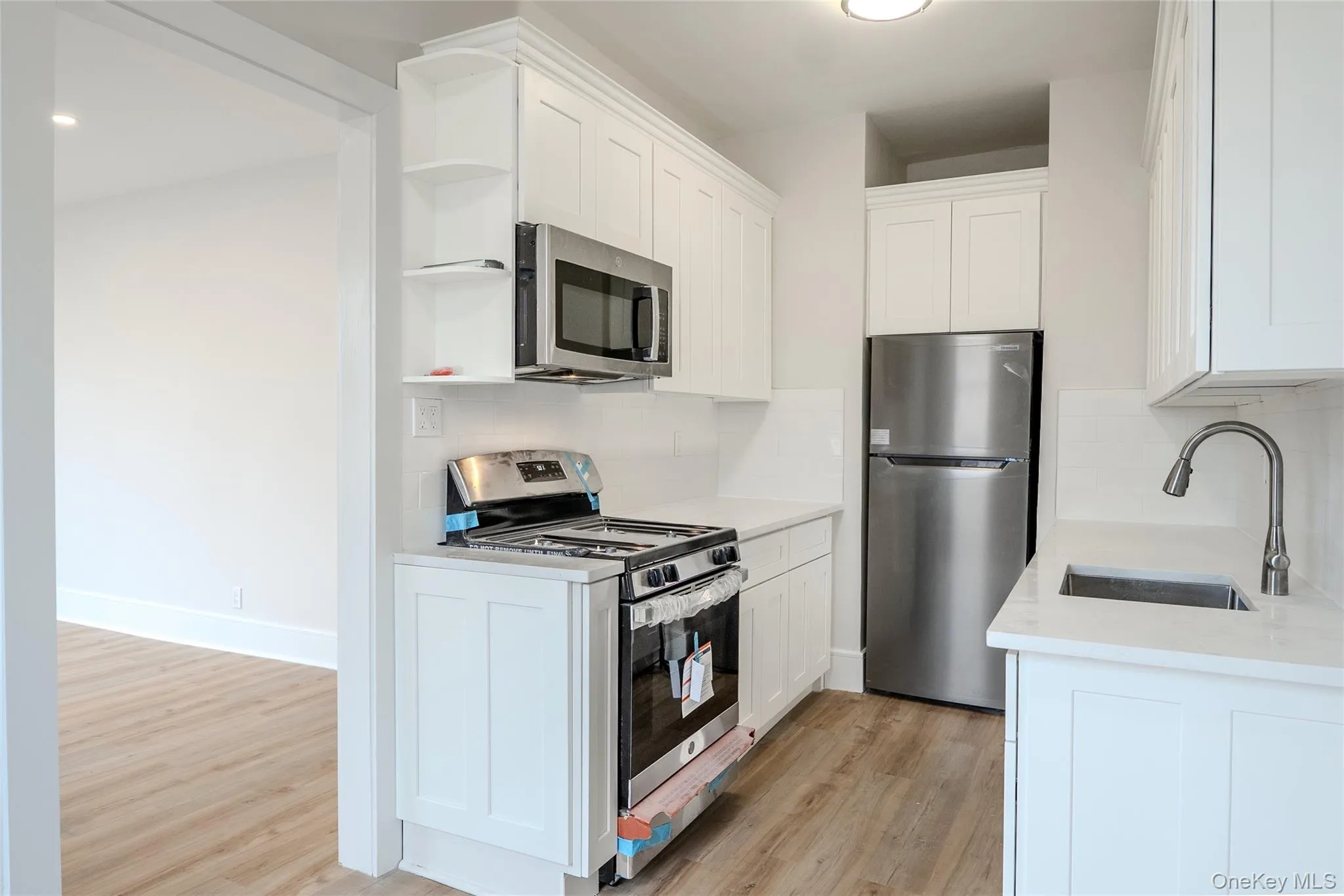 155-17 Sanford Avenue, New York, NY, 2 Bedrooms Bedrooms, 5 Rooms Rooms,1 BathroomBathrooms,Residential,For Rent,Sanford,0,1002941 155-17 Sanford Avenue, New York, NY, 2 Bedrooms Bedrooms, 5 Rooms Rooms,1 BathroomBathrooms,Residential,For Rent,Sanford,0,1002941