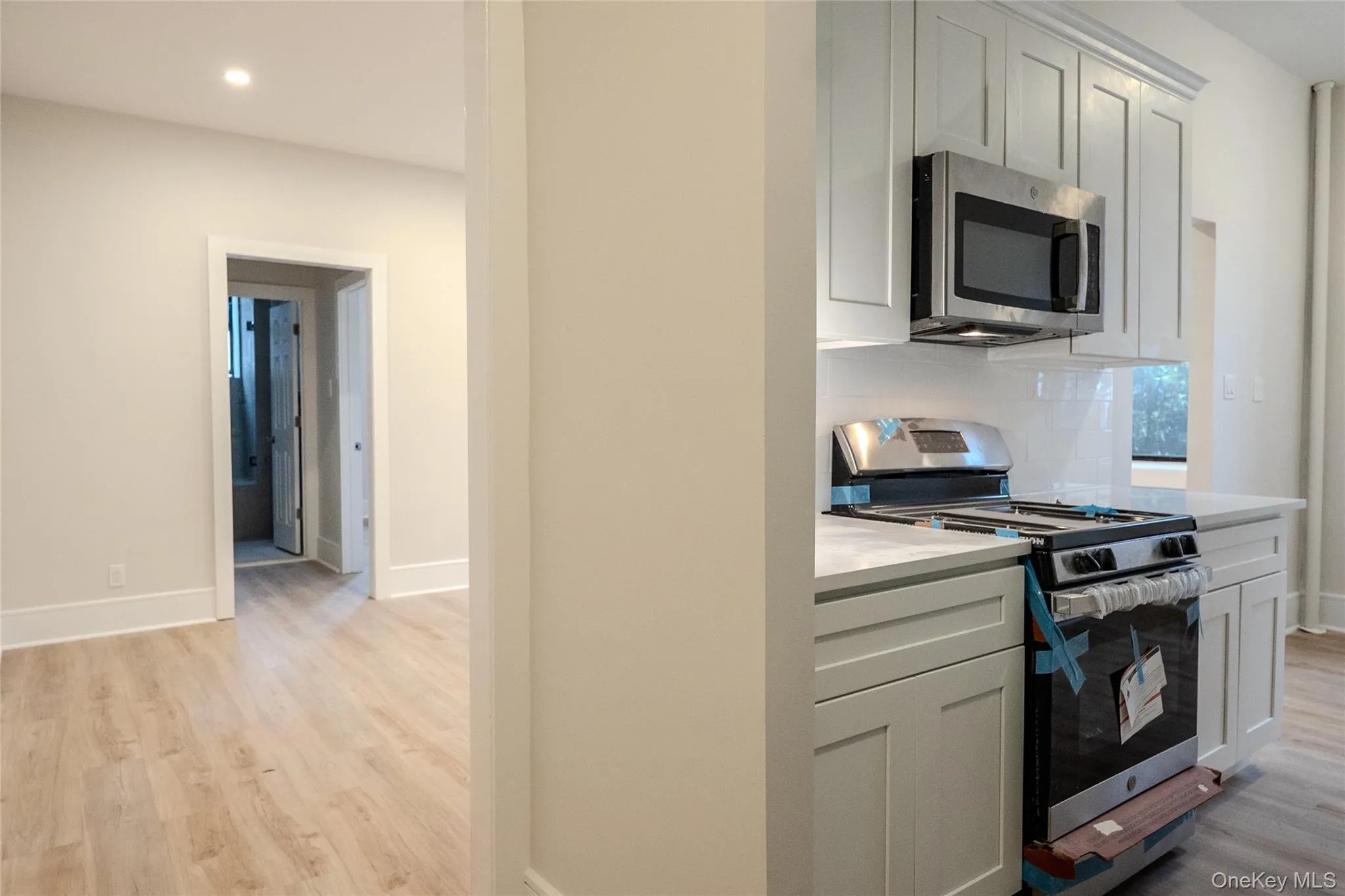 155-17 Sanford Avenue, New York, NY, 2 Bedrooms Bedrooms, 5 Rooms Rooms,1 BathroomBathrooms,Residential,For Rent,Sanford,0,1002941 155-17 Sanford Avenue, New York, NY, 2 Bedrooms Bedrooms, 5 Rooms Rooms,1 BathroomBathrooms,Residential,For Rent,Sanford,0,1002941