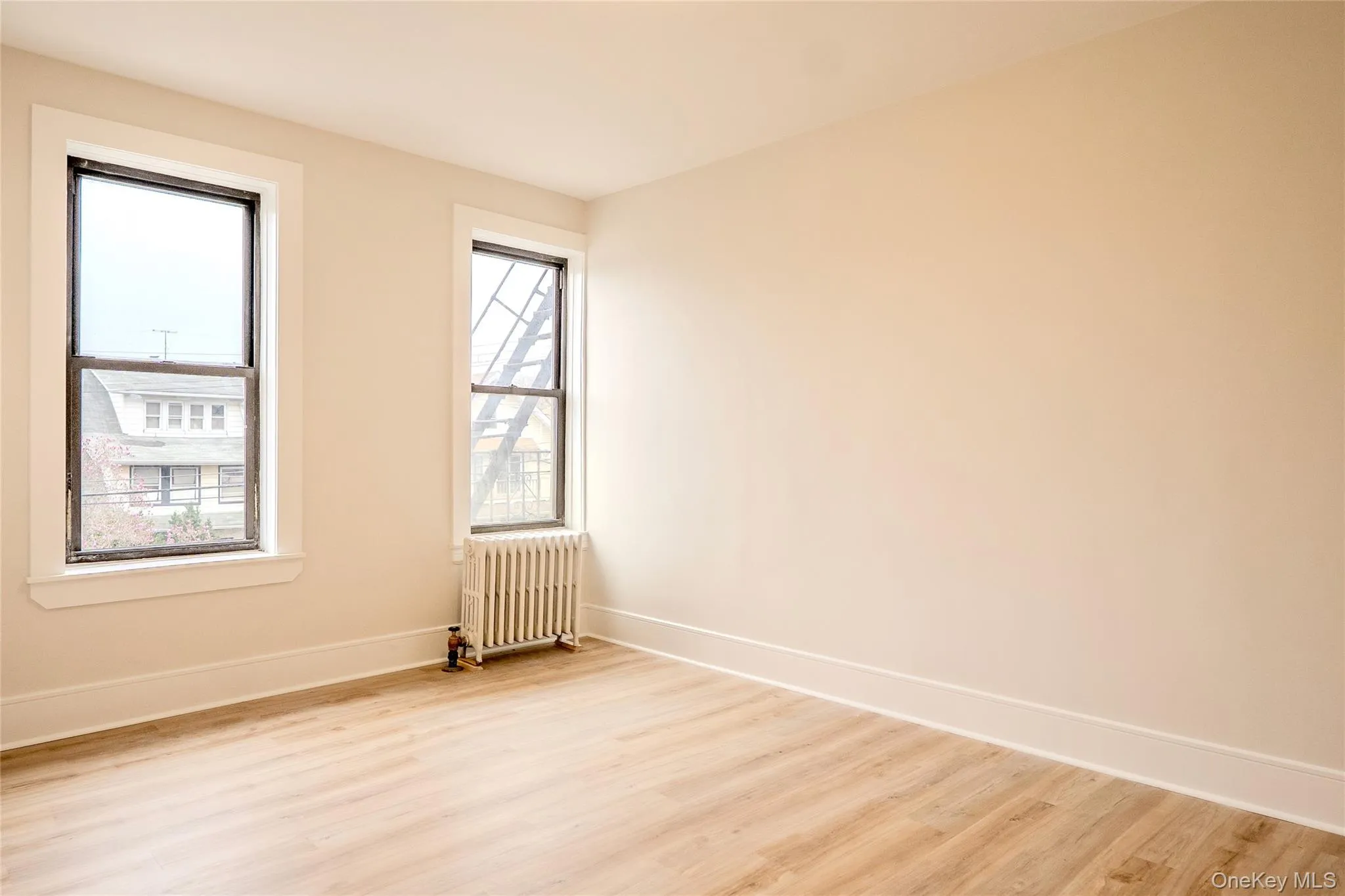 155-17 Sanford Avenue, New York, NY, 2 Bedrooms Bedrooms, 5 Rooms Rooms,1 BathroomBathrooms,Residential,For Rent,Sanford,0,1002941 155-17 Sanford Avenue, New York, NY, 2 Bedrooms Bedrooms, 5 Rooms Rooms,1 BathroomBathrooms,Residential,For Rent,Sanford,0,1002941