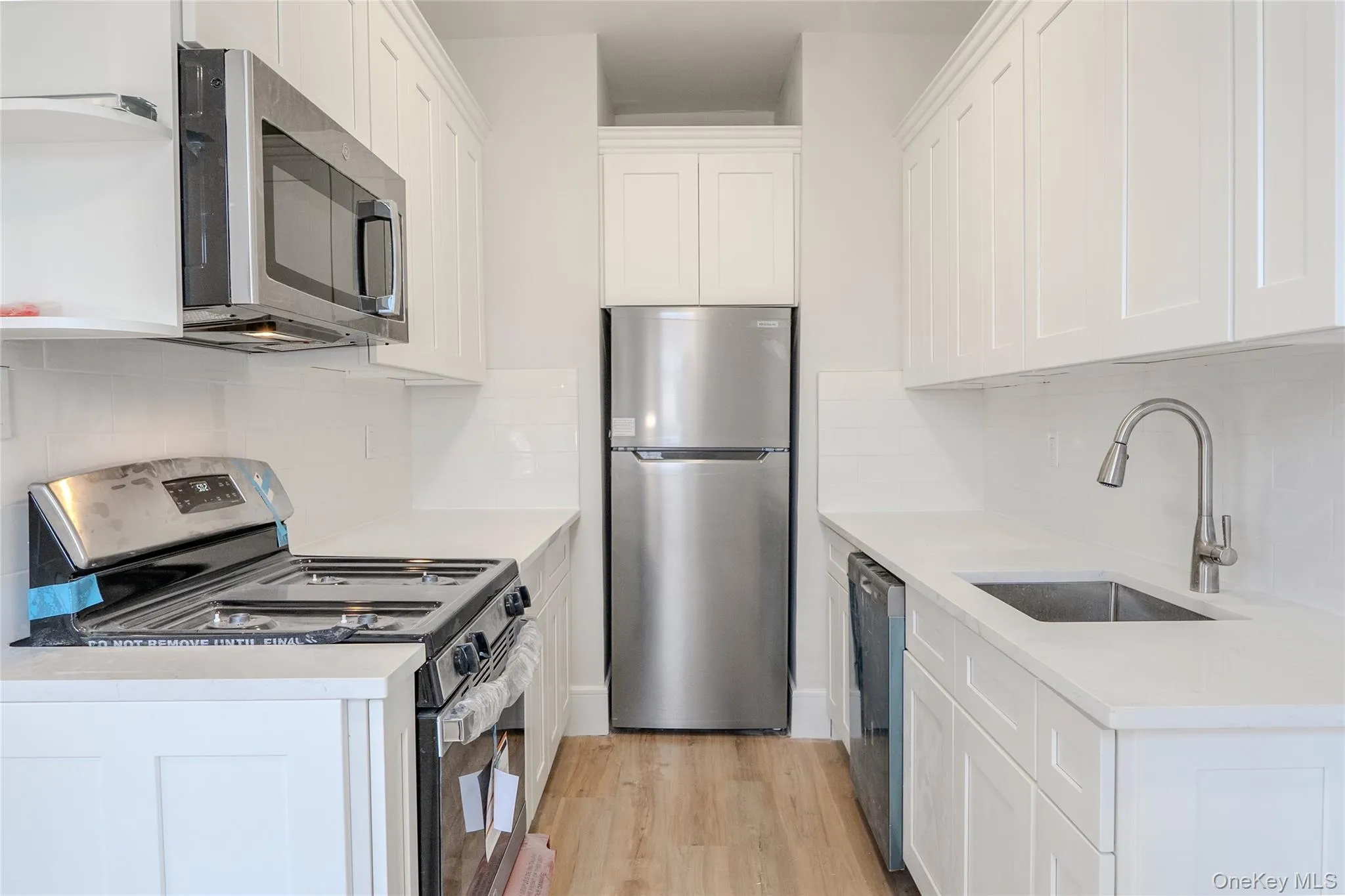 155-17 Sanford Avenue, New York, NY, 2 Bedrooms Bedrooms, 5 Rooms Rooms,1 BathroomBathrooms,Residential,For Rent,Sanford,0,1002941 155-17 Sanford Avenue, New York, NY, 2 Bedrooms Bedrooms, 5 Rooms Rooms,1 BathroomBathrooms,Residential,For Rent,Sanford,0,1002941