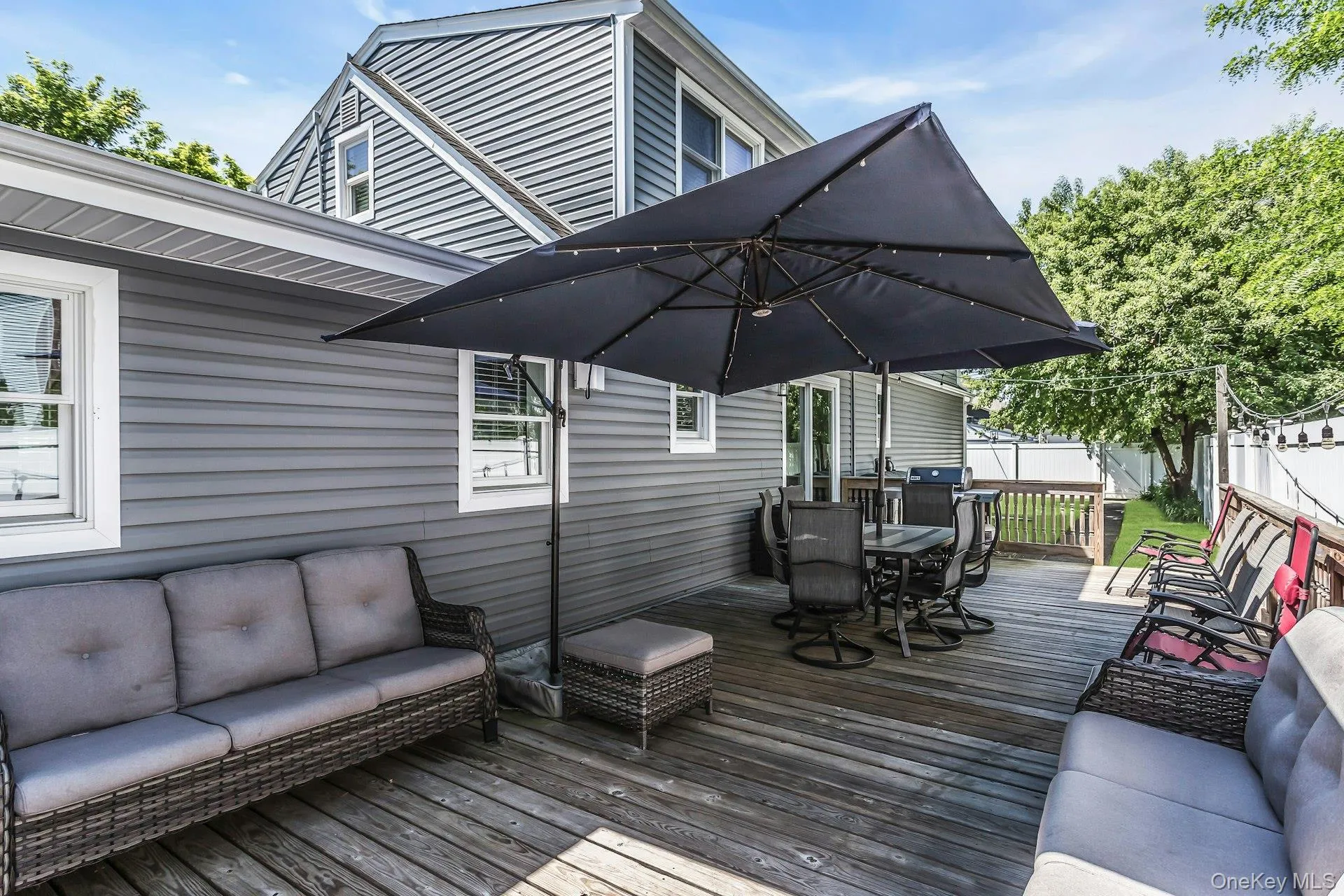 2 Vermont Street, Babylon, NY, 4 Bedrooms Bedrooms, 9 Rooms Rooms,2 BathroomsBathrooms,Residential,For Rent,Vermont,0,1002943 2 Vermont Street, Babylon, NY, 4 Bedrooms Bedrooms, 9 Rooms Rooms,2 BathroomsBathrooms,Residential,For Rent,Vermont,0,1002943