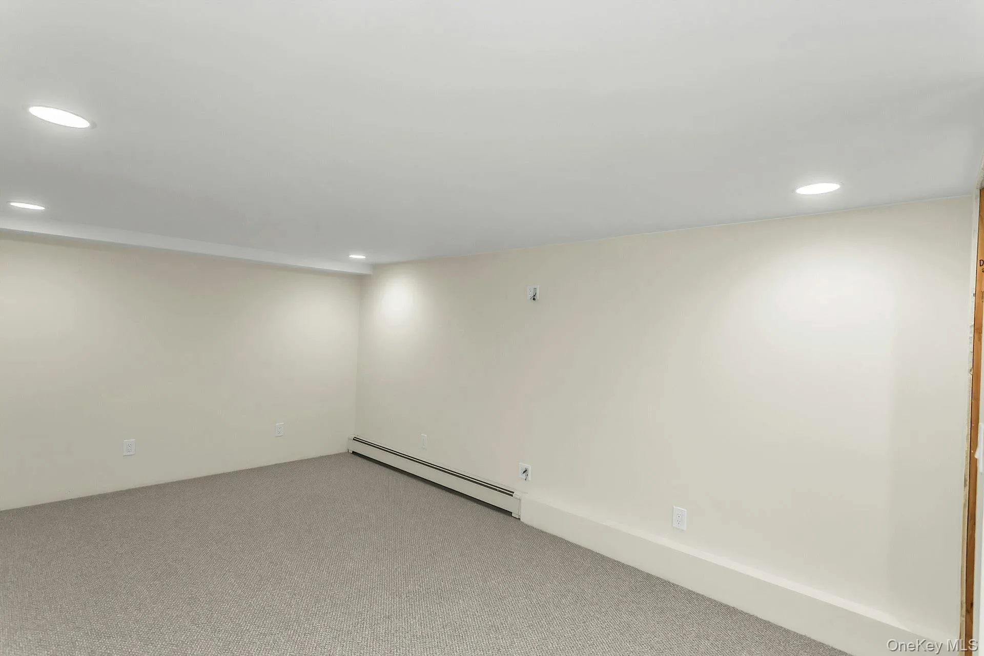 2 Vermont Street, Babylon, NY, 4 Bedrooms Bedrooms, 9 Rooms Rooms,2 BathroomsBathrooms,Residential,For Rent,Vermont,0,1002943 2 Vermont Street, Babylon, NY, 4 Bedrooms Bedrooms, 9 Rooms Rooms,2 BathroomsBathrooms,Residential,For Rent,Vermont,0,1002943