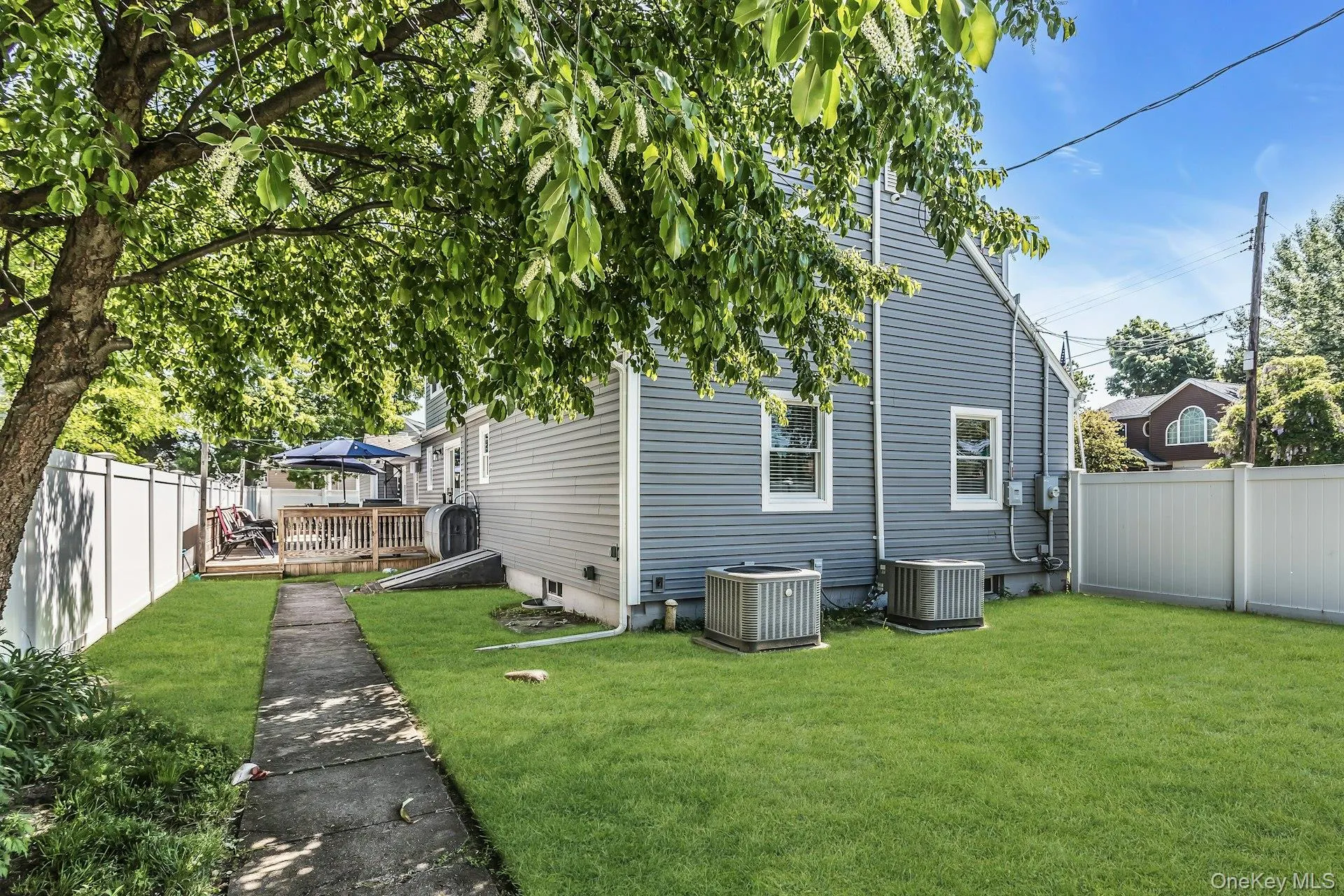 2 Vermont Street, Babylon, NY, 4 Bedrooms Bedrooms, 9 Rooms Rooms,2 BathroomsBathrooms,Residential,For Rent,Vermont,0,1002943 2 Vermont Street, Babylon, NY, 4 Bedrooms Bedrooms, 9 Rooms Rooms,2 BathroomsBathrooms,Residential,For Rent,Vermont,0,1002943