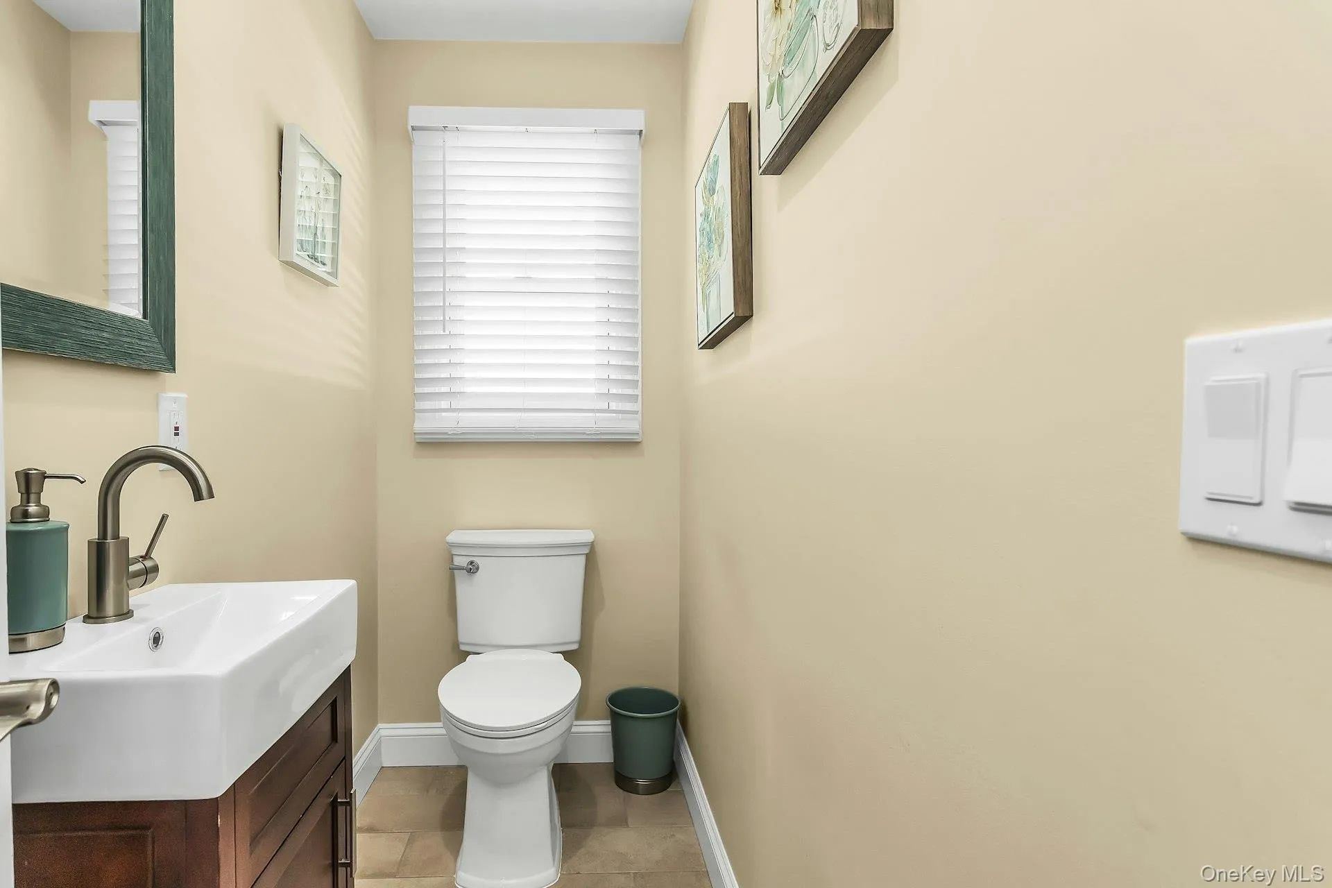 2 Vermont Street, Babylon, NY, 4 Bedrooms Bedrooms, 9 Rooms Rooms,2 BathroomsBathrooms,Residential,For Rent,Vermont,0,1002943 2 Vermont Street, Babylon, NY, 4 Bedrooms Bedrooms, 9 Rooms Rooms,2 BathroomsBathrooms,Residential,For Rent,Vermont,0,1002943