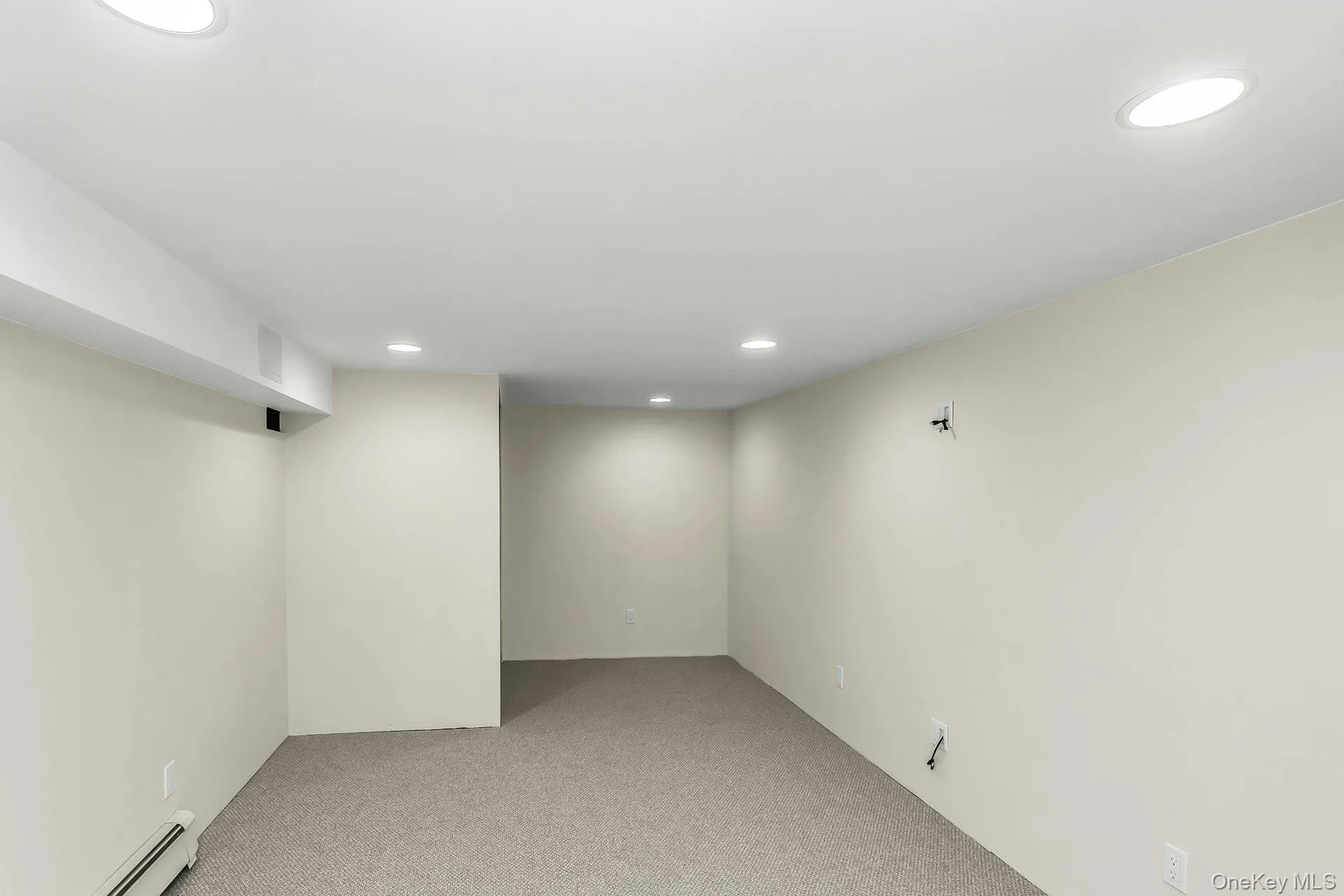 2 Vermont Street, Babylon, NY, 4 Bedrooms Bedrooms, 9 Rooms Rooms,2 BathroomsBathrooms,Residential,For Rent,Vermont,0,1002943 2 Vermont Street, Babylon, NY, 4 Bedrooms Bedrooms, 9 Rooms Rooms,2 BathroomsBathrooms,Residential,For Rent,Vermont,0,1002943