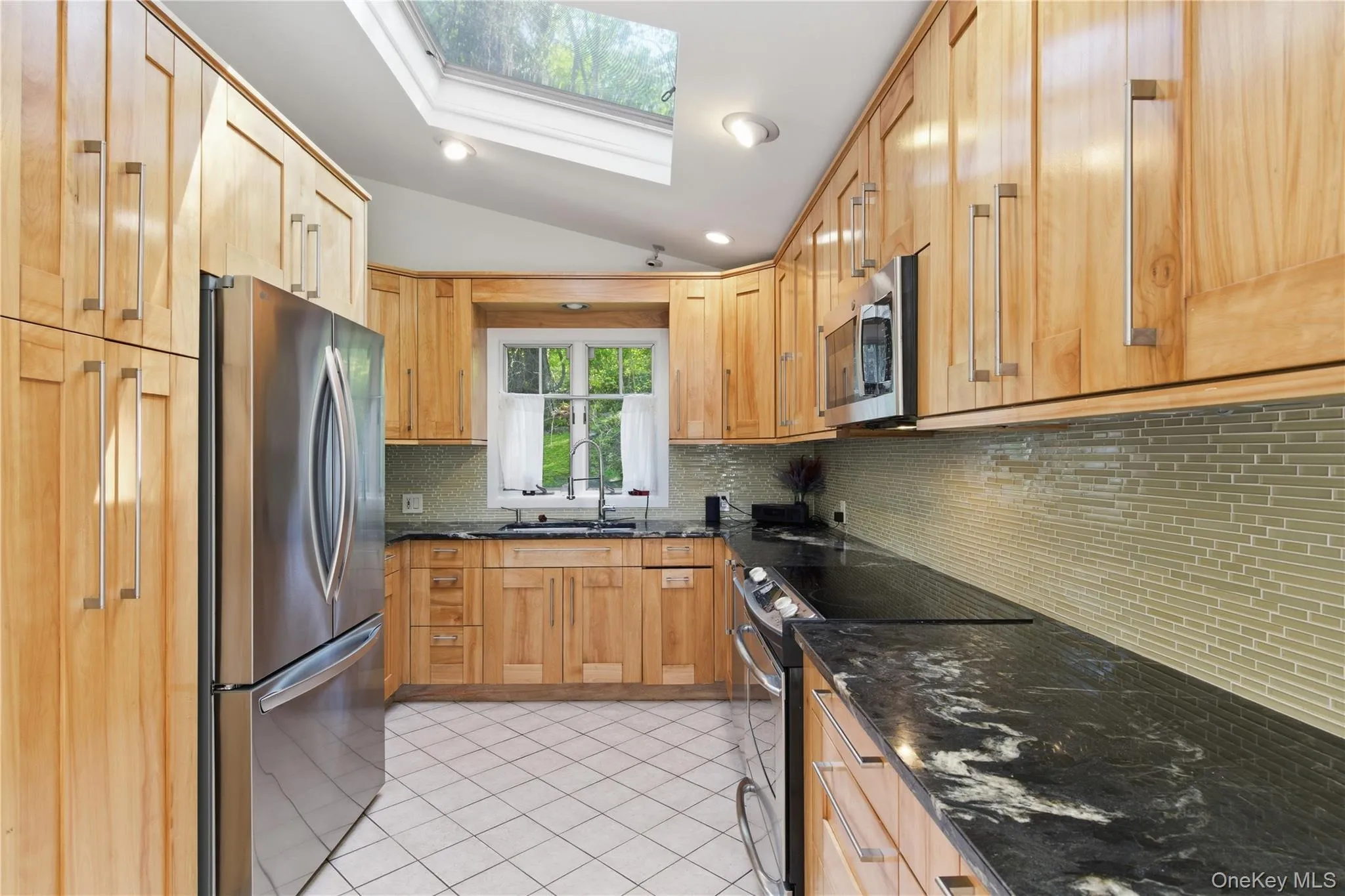 169 Bay Road, Huntington, NY, 3 Bedrooms Bedrooms, 6 Rooms Rooms,2 BathroomsBathrooms,Residential,For Rent,Bay,0,1002949 169 Bay Road, Huntington, NY, 3 Bedrooms Bedrooms, 6 Rooms Rooms,2 BathroomsBathrooms,Residential,For Rent,Bay,0,1002949