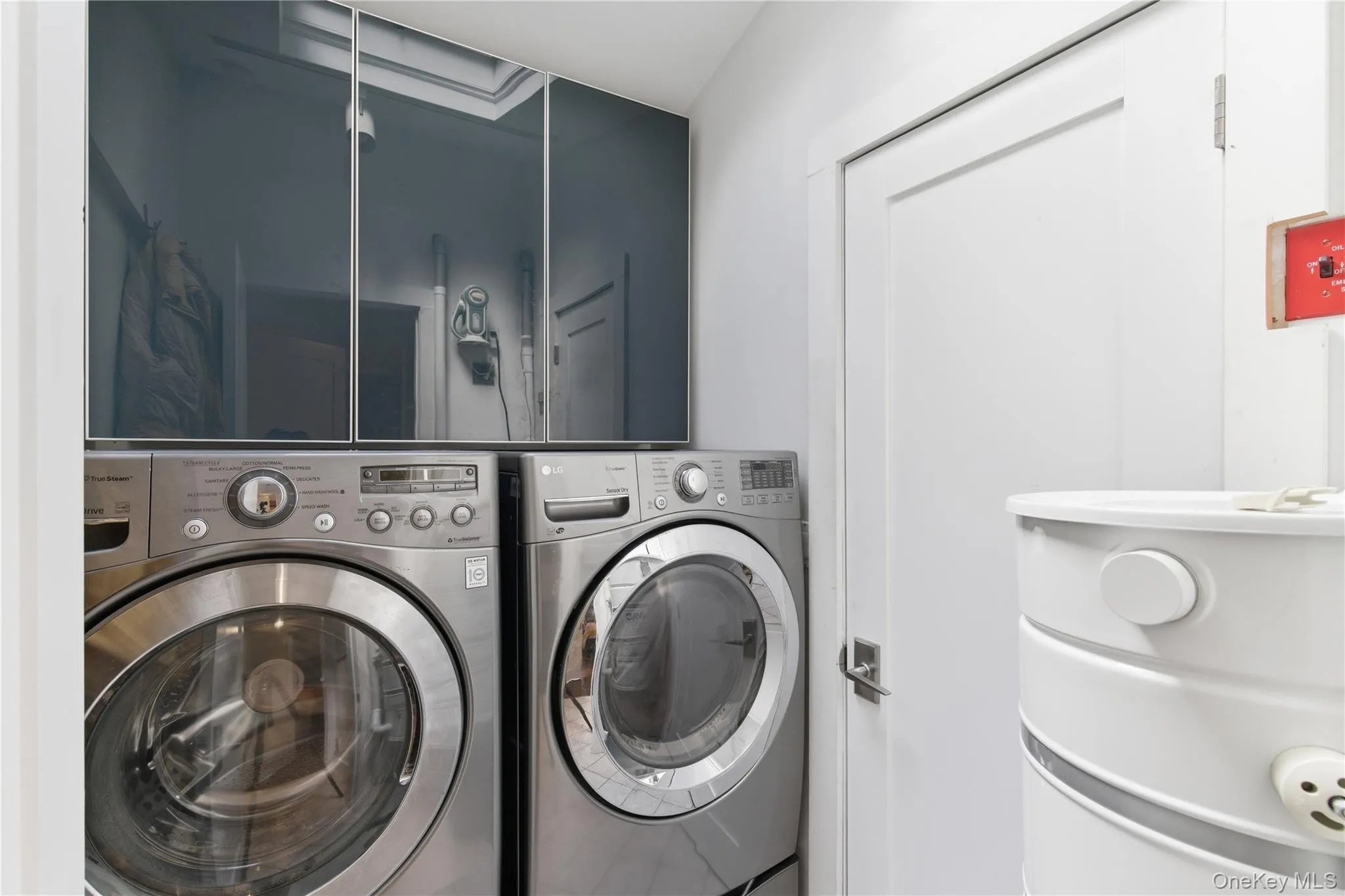 169 Bay Road, Huntington, NY, 3 Bedrooms Bedrooms, 6 Rooms Rooms,2 BathroomsBathrooms,Residential,For Rent,Bay,0,1002949 169 Bay Road, Huntington, NY, 3 Bedrooms Bedrooms, 6 Rooms Rooms,2 BathroomsBathrooms,Residential,For Rent,Bay,0,1002949