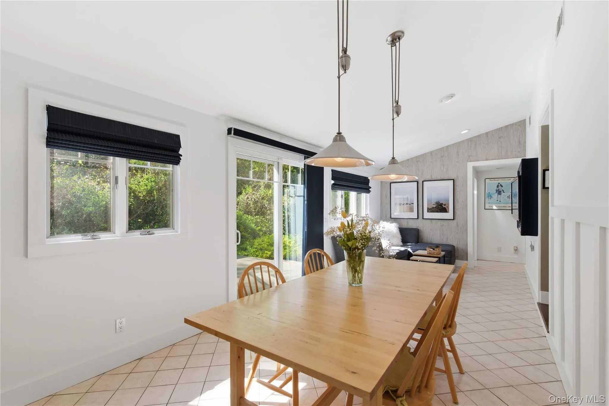 169 Bay Road, Huntington, NY, 3 Bedrooms Bedrooms, 6 Rooms Rooms,2 BathroomsBathrooms,Residential,For Rent,Bay,0,1002949 169 Bay Road, Huntington, NY, 3 Bedrooms Bedrooms, 6 Rooms Rooms,2 BathroomsBathrooms,Residential,For Rent,Bay,0,1002949