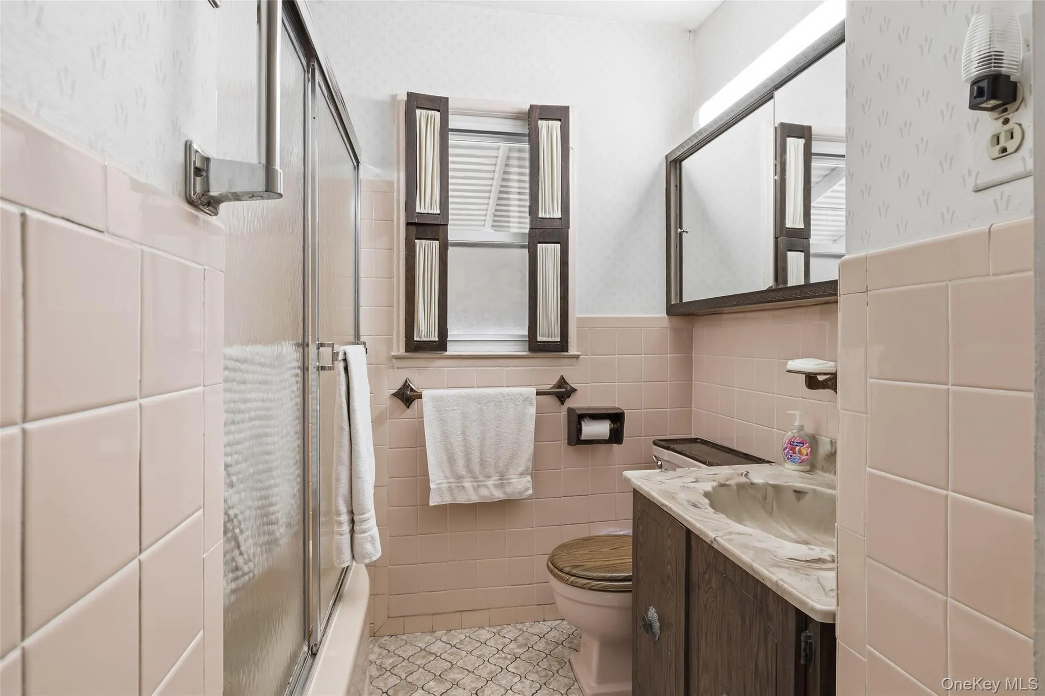 3960 Wellwood Road, Hempstead, NY, 3 Bedrooms Bedrooms, 8 Rooms Rooms,2 BathroomsBathrooms,Residential,For Rent,Wellwood,0,1002955 3960 Wellwood Road, Hempstead, NY, 3 Bedrooms Bedrooms, 8 Rooms Rooms,2 BathroomsBathrooms,Residential,For Rent,Wellwood,0,1002955