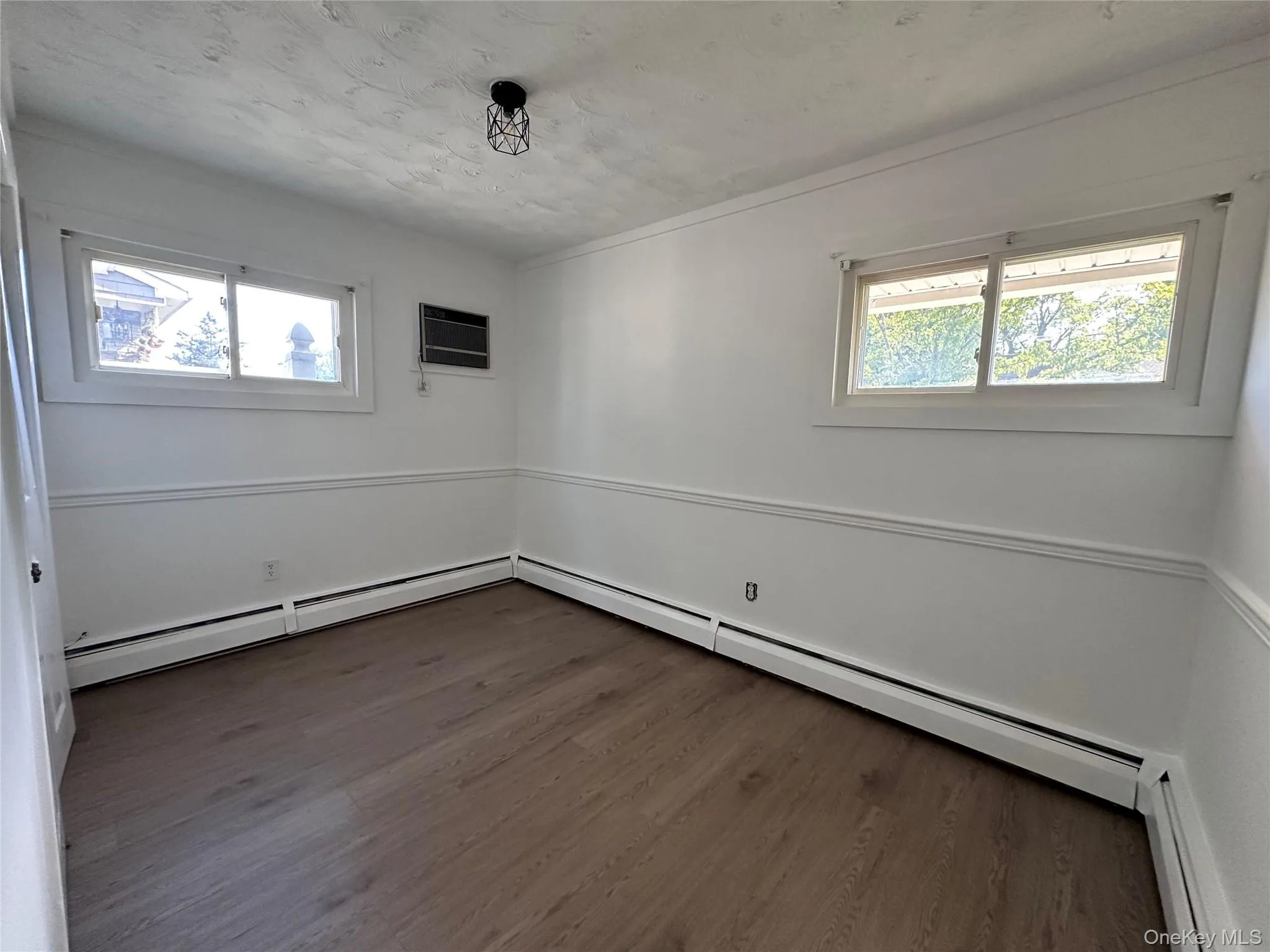 11 Acre Lane, Oyster Bay, NY, 4 Bedrooms Bedrooms, 5 Rooms Rooms,2 BathroomsBathrooms,Residential,For Rent,Acre,0,1002958 11 Acre Lane, Oyster Bay, NY, 4 Bedrooms Bedrooms, 5 Rooms Rooms,2 BathroomsBathrooms,Residential,For Rent,Acre,0,1002958