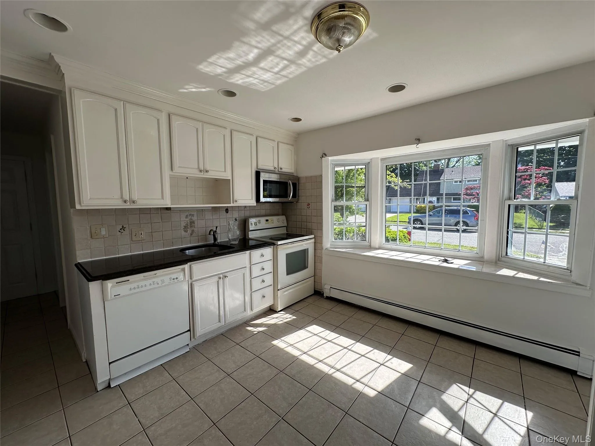 11 Acre Lane, Oyster Bay, NY, 4 Bedrooms Bedrooms, 5 Rooms Rooms,2 BathroomsBathrooms,Residential,For Rent,Acre,0,1002958 11 Acre Lane, Oyster Bay, NY, 4 Bedrooms Bedrooms, 5 Rooms Rooms,2 BathroomsBathrooms,Residential,For Rent,Acre,0,1002958