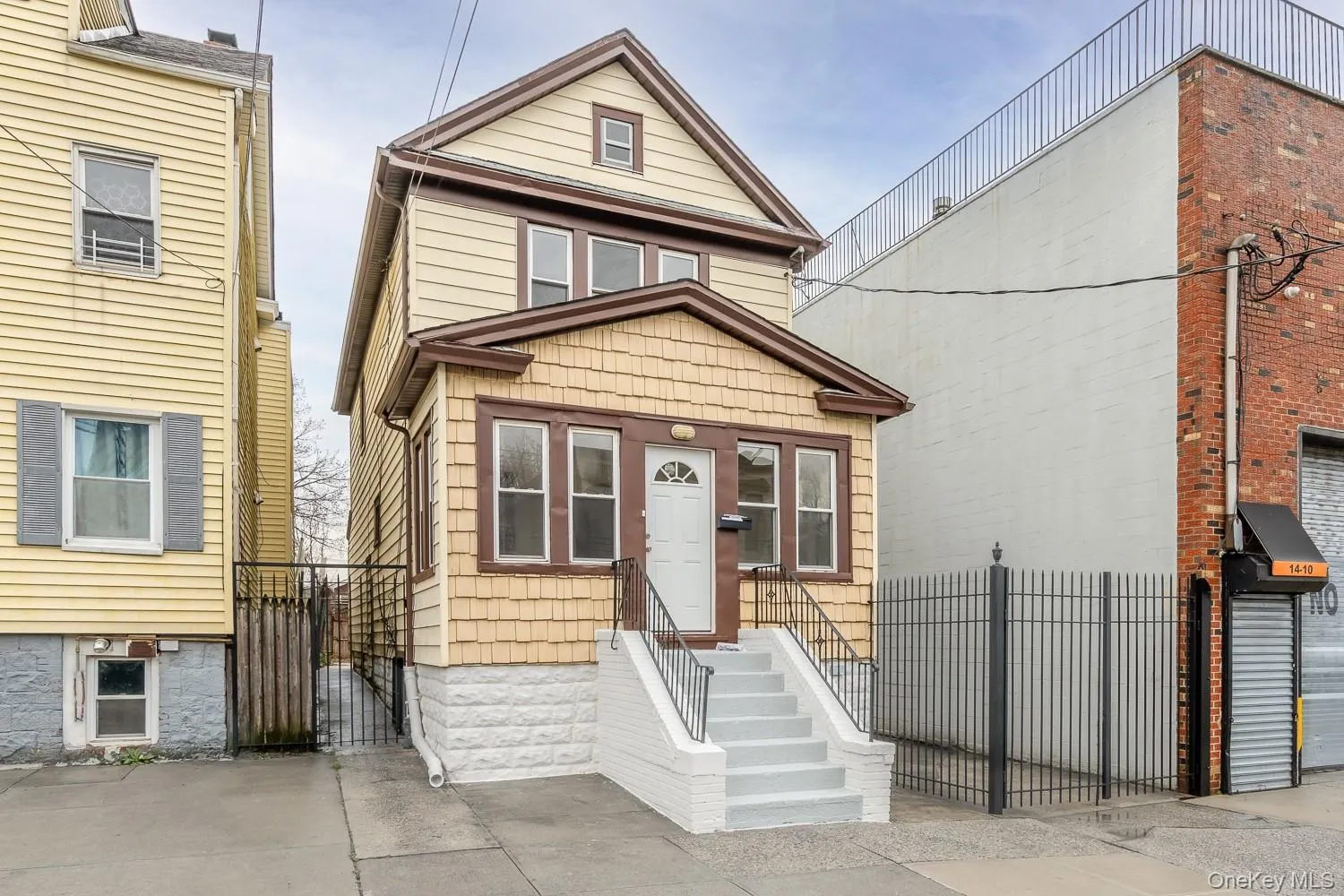1414 114th Street, New York, NY, 4 Bedrooms Bedrooms, 8 Rooms Rooms,2 BathroomsBathrooms,Residential,For Rent,114th,0,KEY1002960 1414 114th Street, New York, NY, 4 Bedrooms Bedrooms, 8 Rooms Rooms,2 BathroomsBathrooms,Residential,For Rent,114th,0,KEY1002960