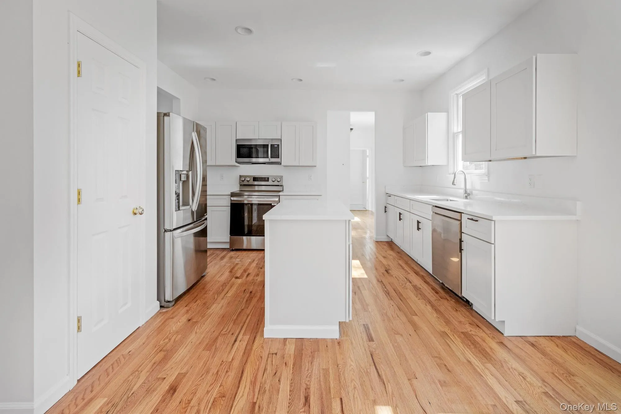 1871 Edwards Avenue, Riverhead, NY, 4 Bedrooms Bedrooms, 10 Rooms Rooms,2 BathroomsBathrooms,Residential Lease,For Rent,Edwards,0,1002966 1871 Edwards Avenue, Riverhead, NY, 4 Bedrooms Bedrooms, 10 Rooms Rooms,2 BathroomsBathrooms,Residential Lease,For Rent,Edwards,0,1002966