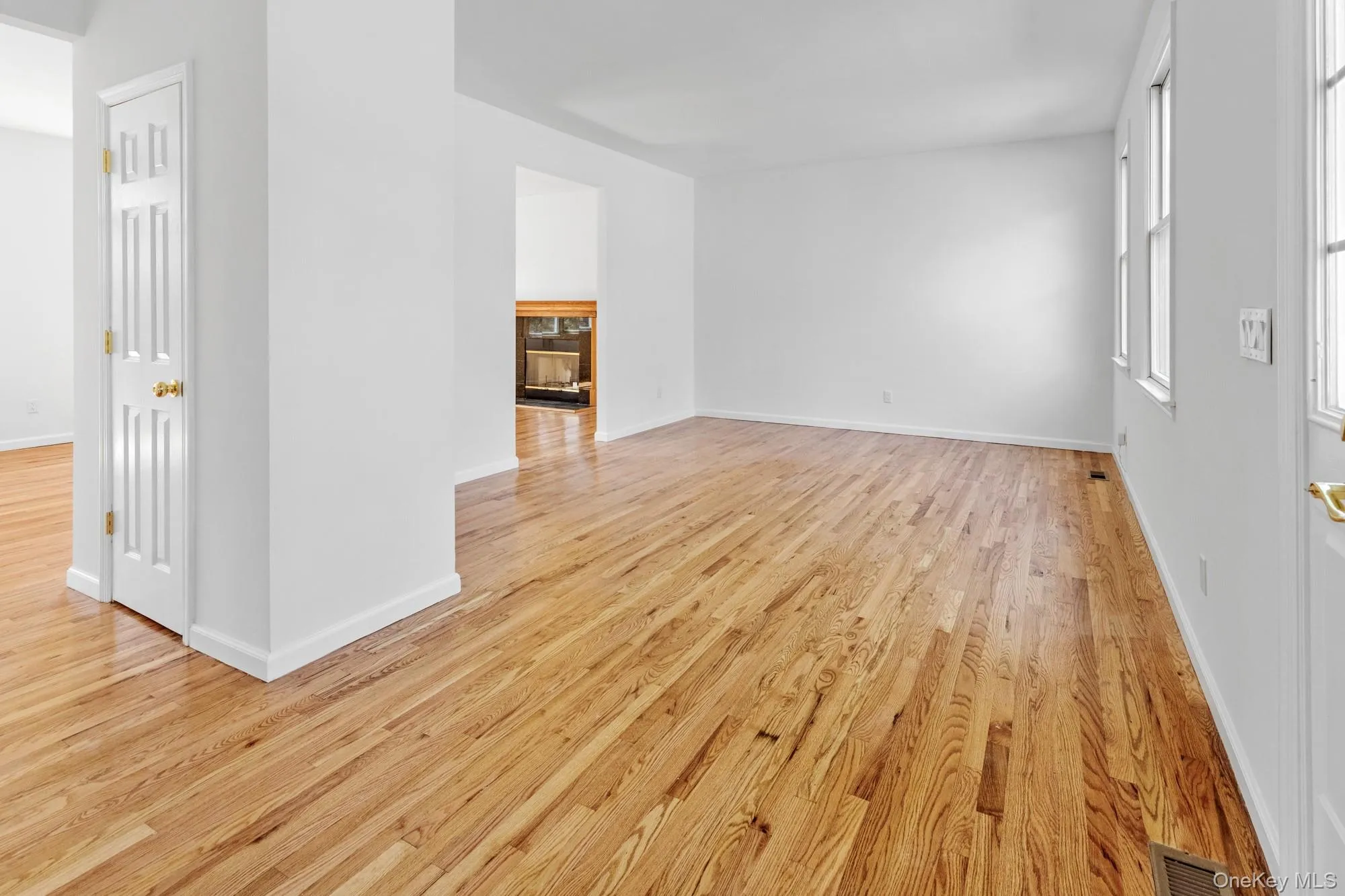 1871 Edwards Avenue, Riverhead, NY, 4 Bedrooms Bedrooms, 10 Rooms Rooms,2 BathroomsBathrooms,Residential Lease,For Rent,Edwards,0,1002966 1871 Edwards Avenue, Riverhead, NY, 4 Bedrooms Bedrooms, 10 Rooms Rooms,2 BathroomsBathrooms,Residential Lease,For Rent,Edwards,0,1002966