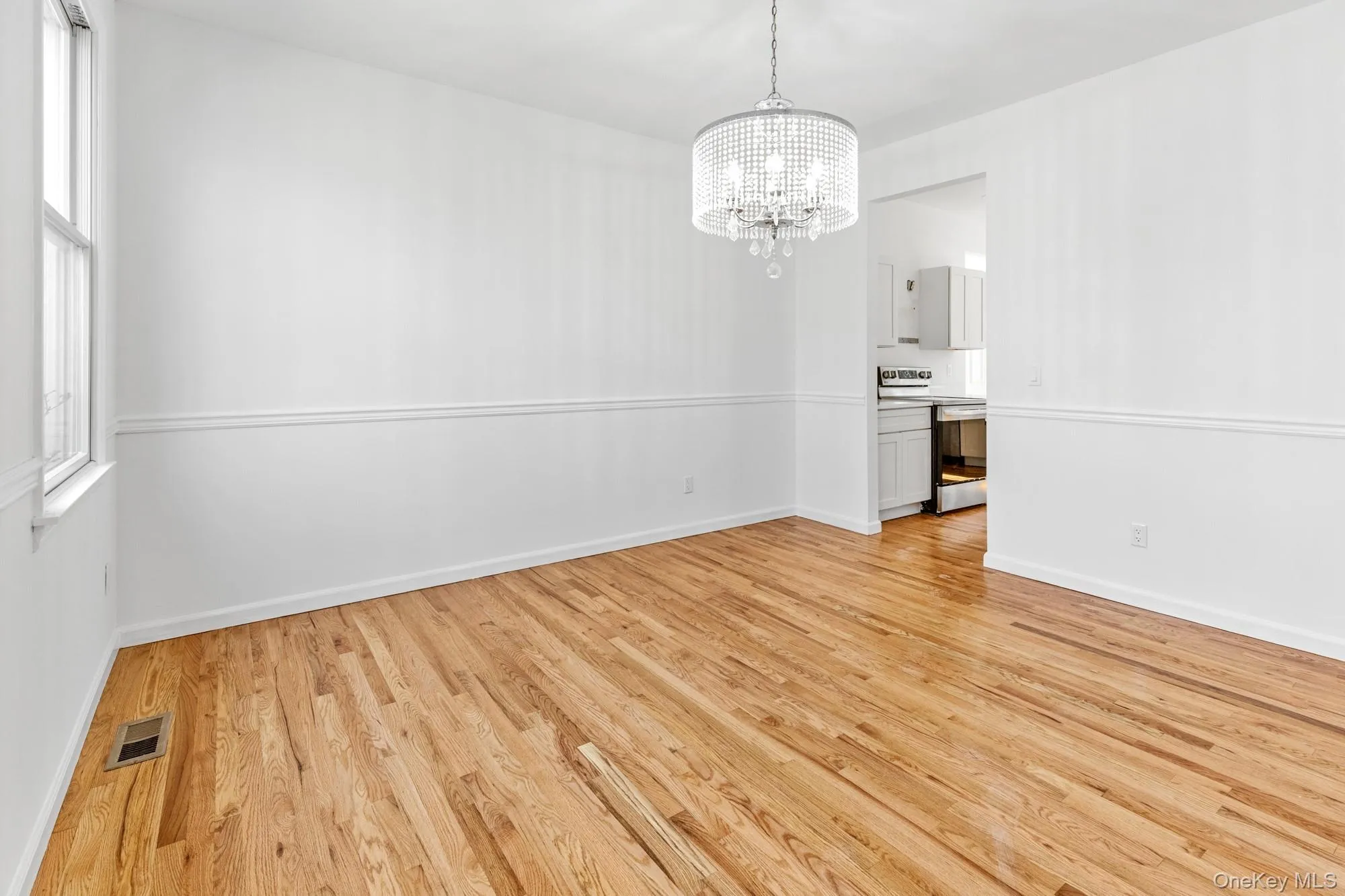 1871 Edwards Avenue, Riverhead, NY, 4 Bedrooms Bedrooms, 10 Rooms Rooms,2 BathroomsBathrooms,Residential Lease,For Rent,Edwards,0,1002966 1871 Edwards Avenue, Riverhead, NY, 4 Bedrooms Bedrooms, 10 Rooms Rooms,2 BathroomsBathrooms,Residential Lease,For Rent,Edwards,0,1002966