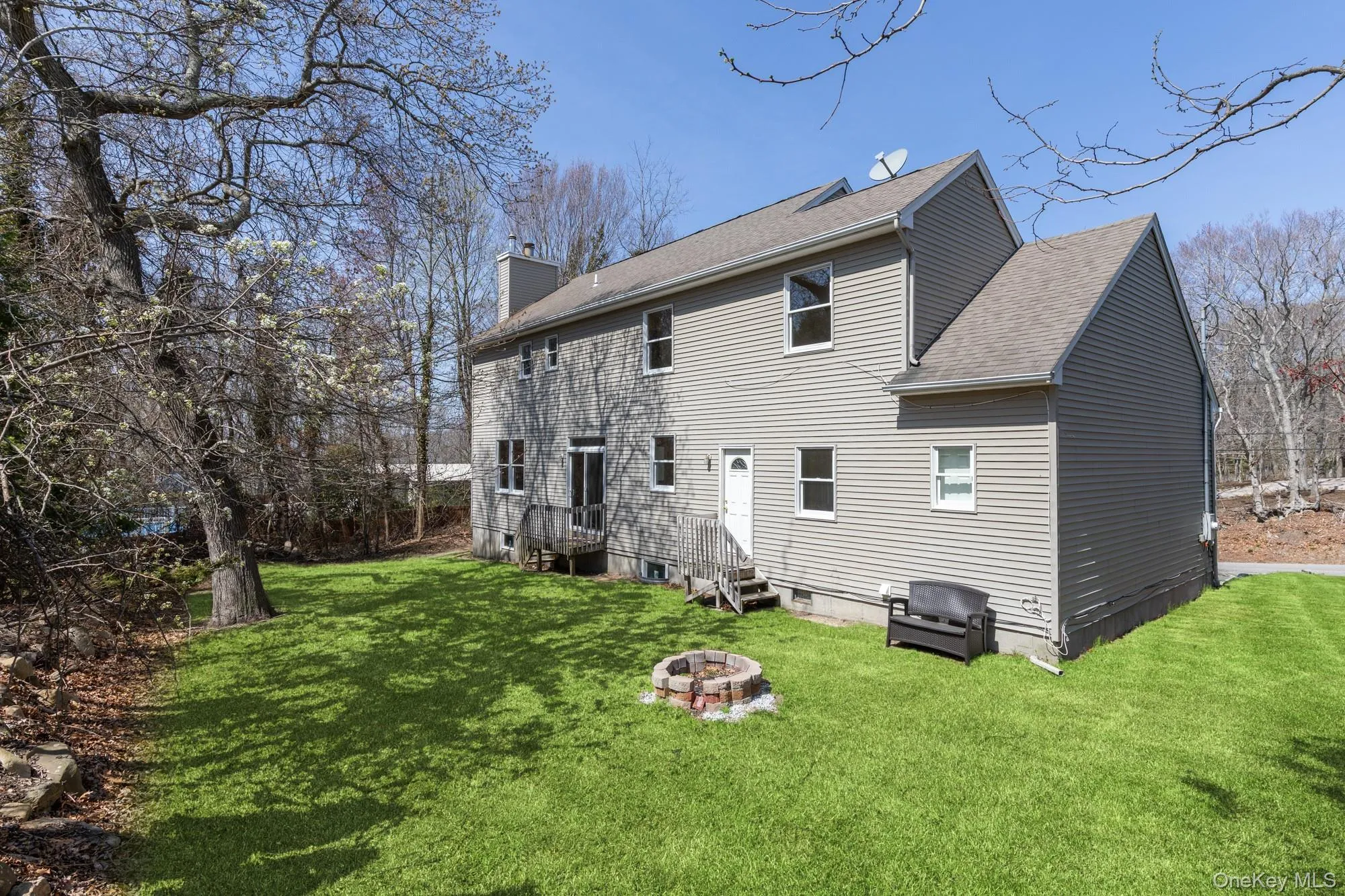 1871 Edwards Avenue, Riverhead, NY, 4 Bedrooms Bedrooms, 10 Rooms Rooms,2 BathroomsBathrooms,Residential Lease,For Rent,Edwards,0,1002966 1871 Edwards Avenue, Riverhead, NY, 4 Bedrooms Bedrooms, 10 Rooms Rooms,2 BathroomsBathrooms,Residential Lease,For Rent,Edwards,0,1002966