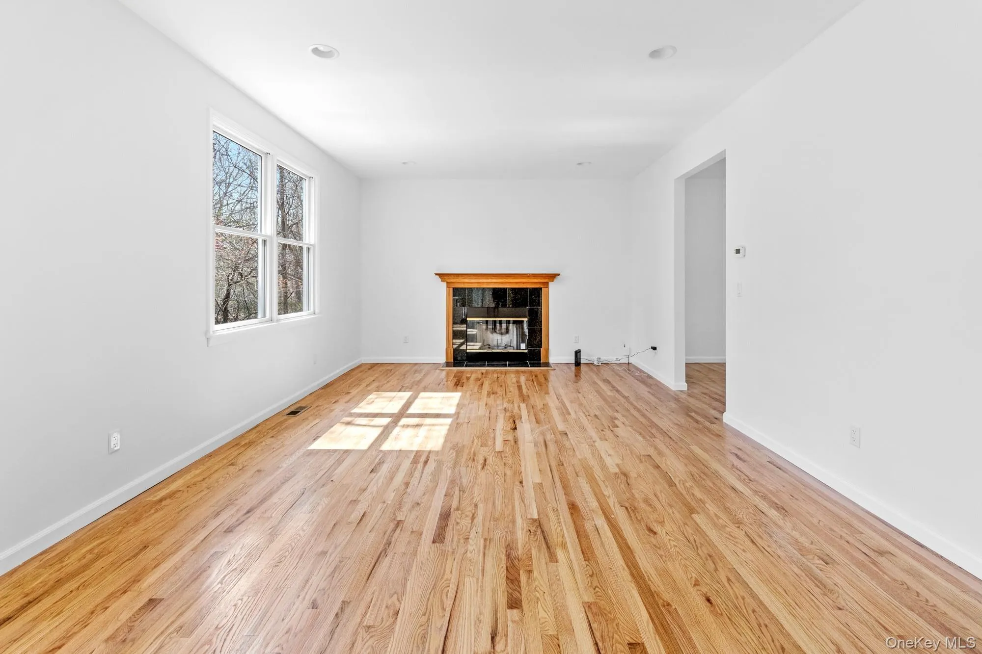 1871 Edwards Avenue, Riverhead, NY, 4 Bedrooms Bedrooms, 10 Rooms Rooms,2 BathroomsBathrooms,Residential Lease,For Rent,Edwards,0,1002966 1871 Edwards Avenue, Riverhead, NY, 4 Bedrooms Bedrooms, 10 Rooms Rooms,2 BathroomsBathrooms,Residential Lease,For Rent,Edwards,0,1002966