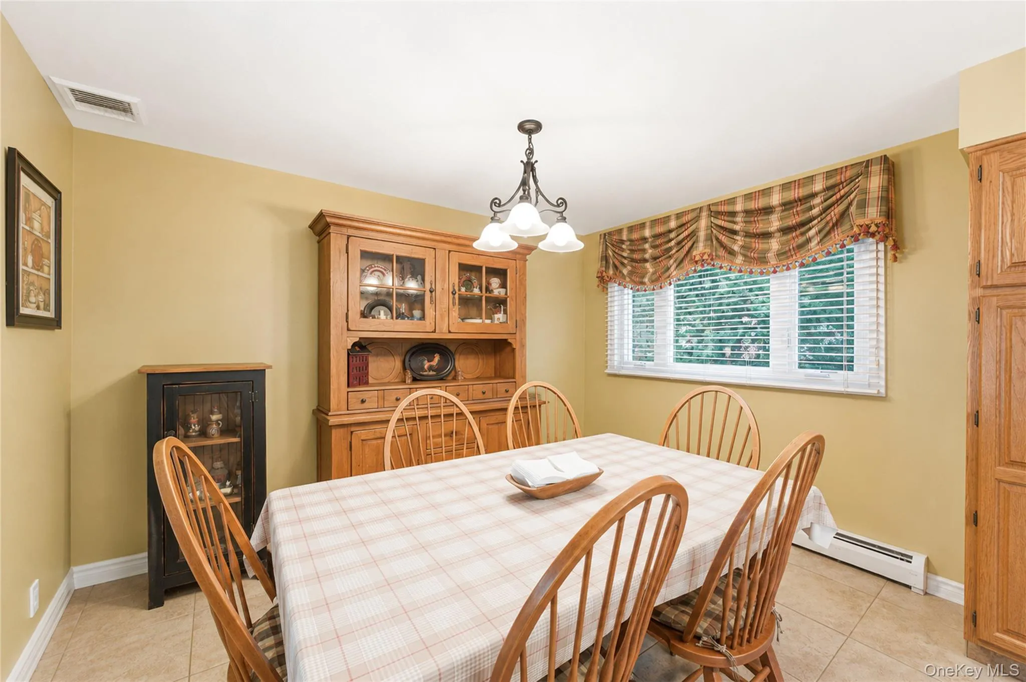 73 Danbury Street, Islip, NY, 4 Bedrooms Bedrooms, 7 Rooms Rooms,2 BathroomsBathrooms,Residential,For Rent,Danbury,0,1002967 73 Danbury Street, Islip, NY, 4 Bedrooms Bedrooms, 7 Rooms Rooms,2 BathroomsBathrooms,Residential,For Rent,Danbury,0,1002967