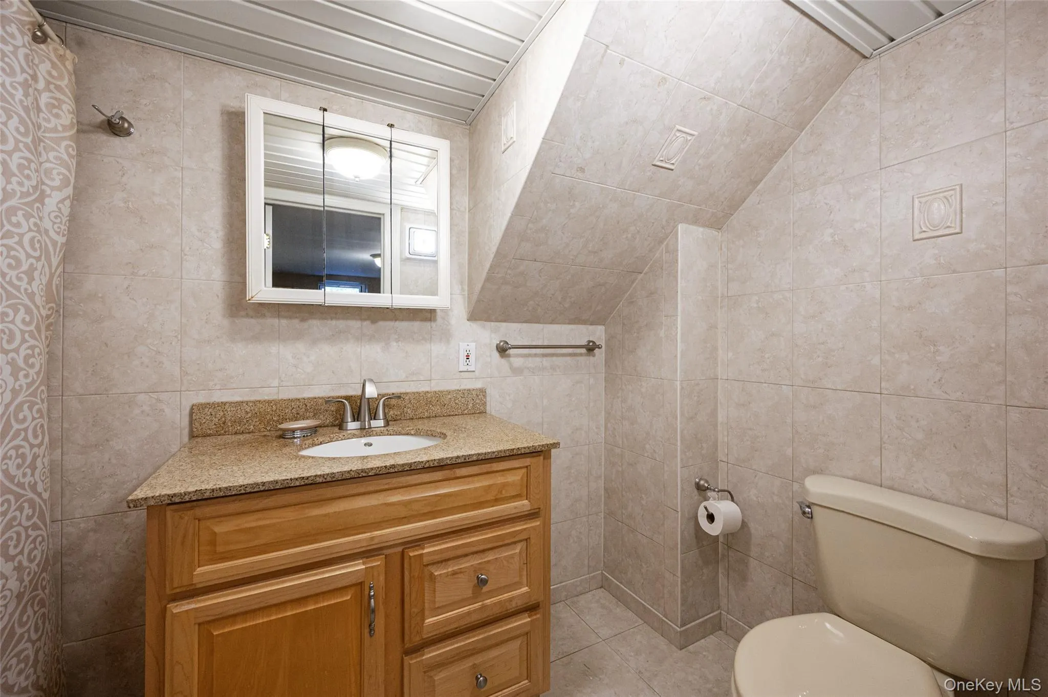 73 Danbury Street, Islip, NY, 4 Bedrooms Bedrooms, 7 Rooms Rooms,2 BathroomsBathrooms,Residential,For Rent,Danbury,0,1002967 73 Danbury Street, Islip, NY, 4 Bedrooms Bedrooms, 7 Rooms Rooms,2 BathroomsBathrooms,Residential,For Rent,Danbury,0,1002967