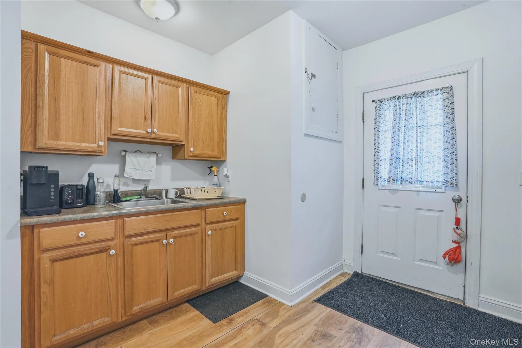 24 Parsonage Street, Rhinebeck, NY, 3 Bedrooms Bedrooms, 6 Rooms Rooms,2 BathroomsBathrooms,Residential,For Rent,Parsonage,0,1002974 24 Parsonage Street, Rhinebeck, NY, 3 Bedrooms Bedrooms, 6 Rooms Rooms,2 BathroomsBathrooms,Residential,For Rent,Parsonage,0,1002974