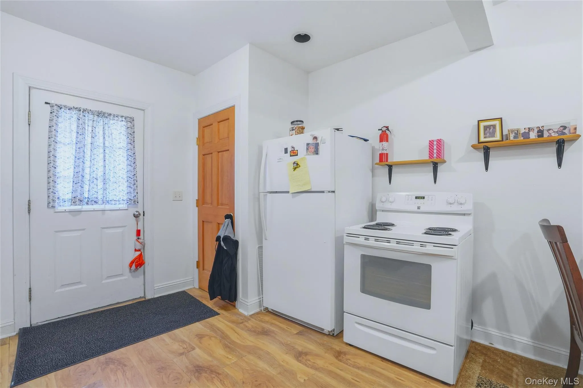 24 Parsonage Street, Rhinebeck, NY, 3 Bedrooms Bedrooms, 6 Rooms Rooms,2 BathroomsBathrooms,Residential,For Rent,Parsonage,0,1002974 24 Parsonage Street, Rhinebeck, NY, 3 Bedrooms Bedrooms, 6 Rooms Rooms,2 BathroomsBathrooms,Residential,For Rent,Parsonage,0,1002974
