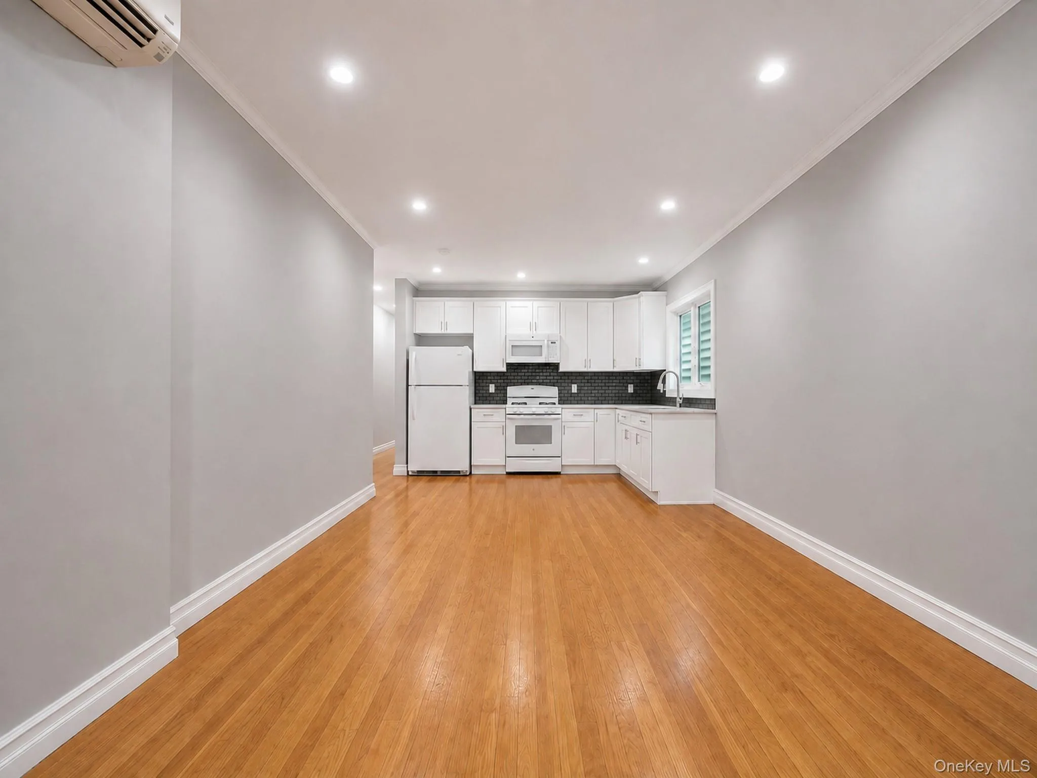 6324 Saunders Street, New York, NY, 4 Bedrooms Bedrooms, 10 Rooms Rooms,3 BathroomsBathrooms,Residential,For Rent,Saunders,0,1002979 6324 Saunders Street, New York, NY, 4 Bedrooms Bedrooms, 10 Rooms Rooms,3 BathroomsBathrooms,Residential,For Rent,Saunders,0,1002979