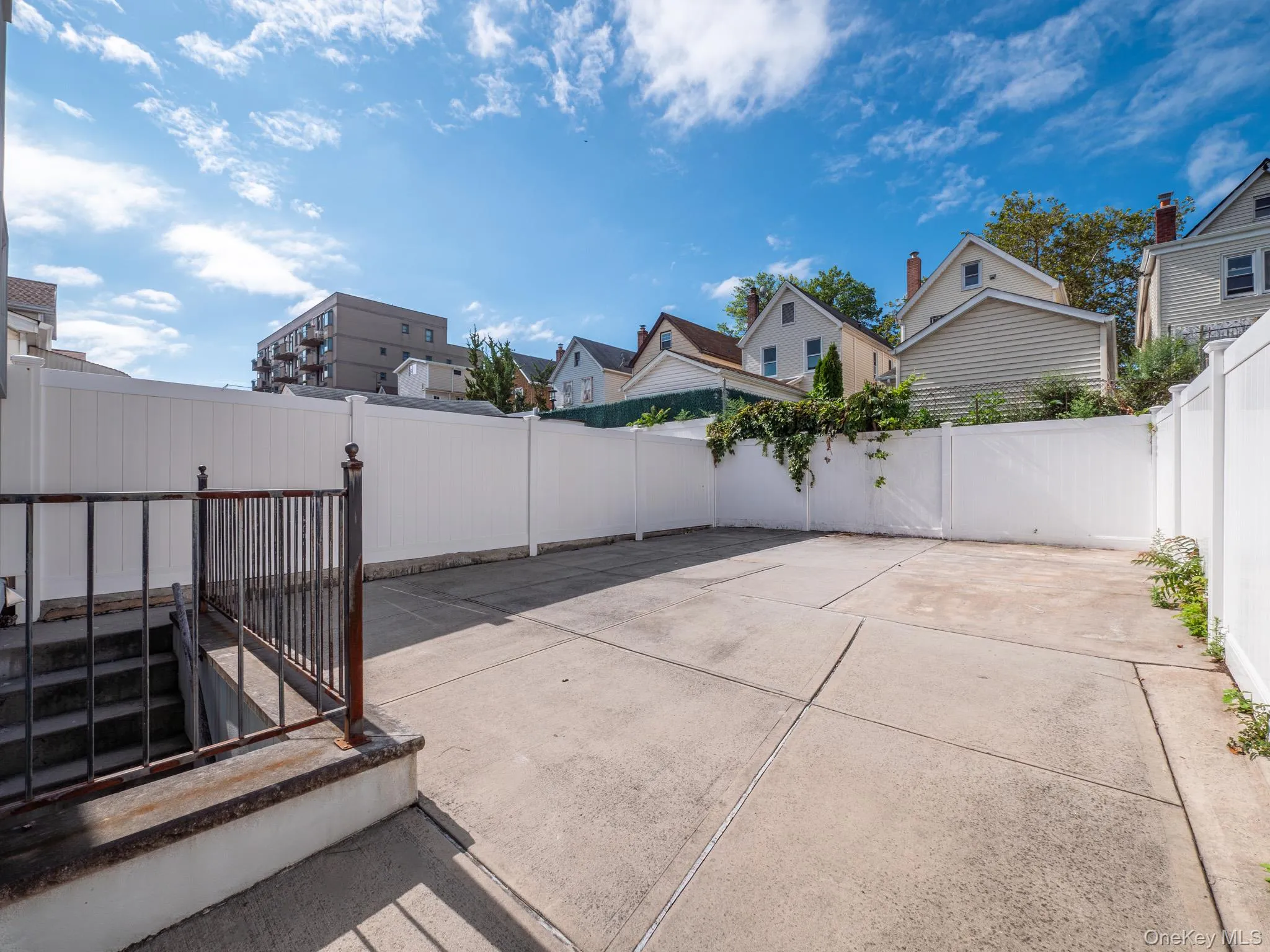 6324 Saunders Street, New York, NY, 4 Bedrooms Bedrooms, 10 Rooms Rooms,3 BathroomsBathrooms,Residential,For Rent,Saunders,0,1002979 6324 Saunders Street, New York, NY, 4 Bedrooms Bedrooms, 10 Rooms Rooms,3 BathroomsBathrooms,Residential,For Rent,Saunders,0,1002979