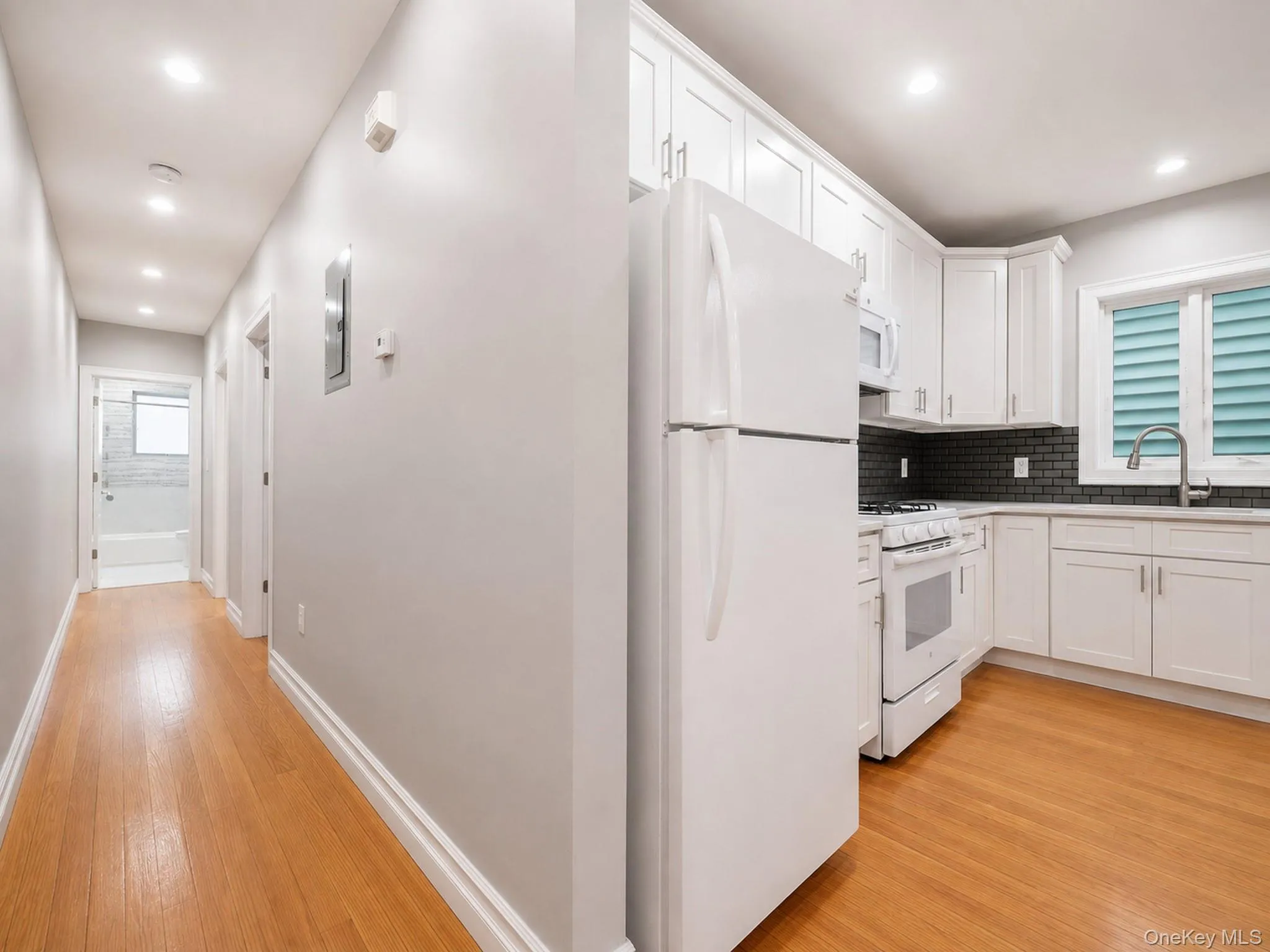 6324 Saunders Street, New York, NY, 4 Bedrooms Bedrooms, 10 Rooms Rooms,3 BathroomsBathrooms,Residential,For Rent,Saunders,0,1002979 6324 Saunders Street, New York, NY, 4 Bedrooms Bedrooms, 10 Rooms Rooms,3 BathroomsBathrooms,Residential,For Rent,Saunders,0,1002979