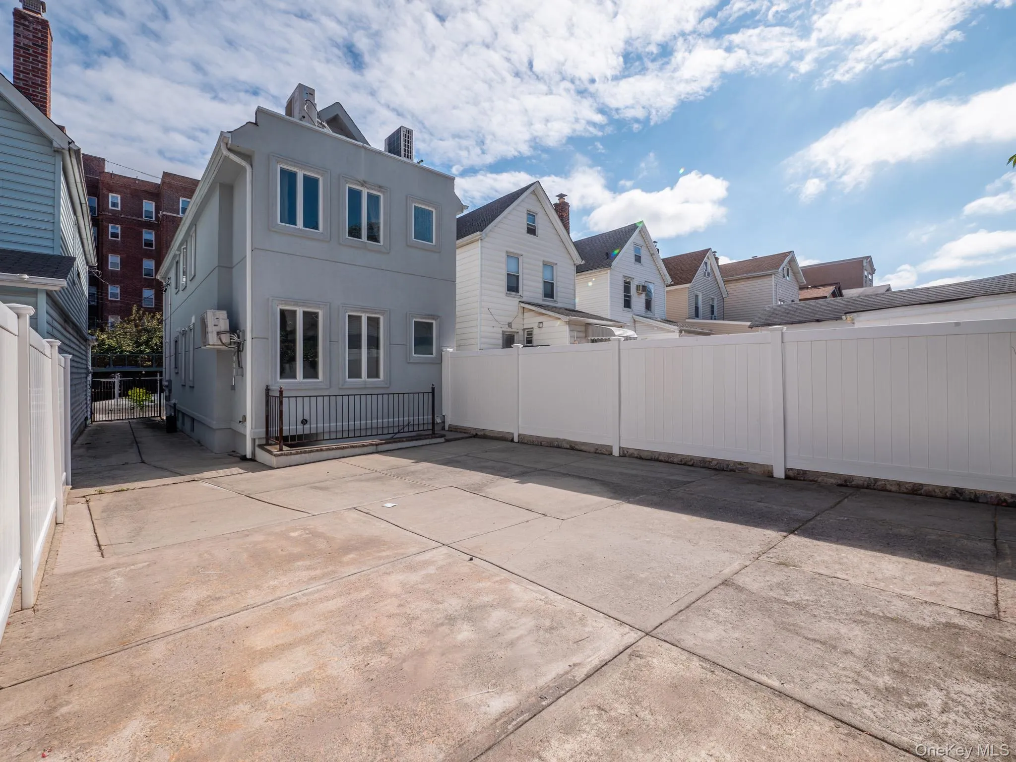 6324 Saunders Street, New York, NY, 4 Bedrooms Bedrooms, 10 Rooms Rooms,3 BathroomsBathrooms,Residential,For Rent,Saunders,0,1002979 6324 Saunders Street, New York, NY, 4 Bedrooms Bedrooms, 10 Rooms Rooms,3 BathroomsBathrooms,Residential,For Rent,Saunders,0,1002979
