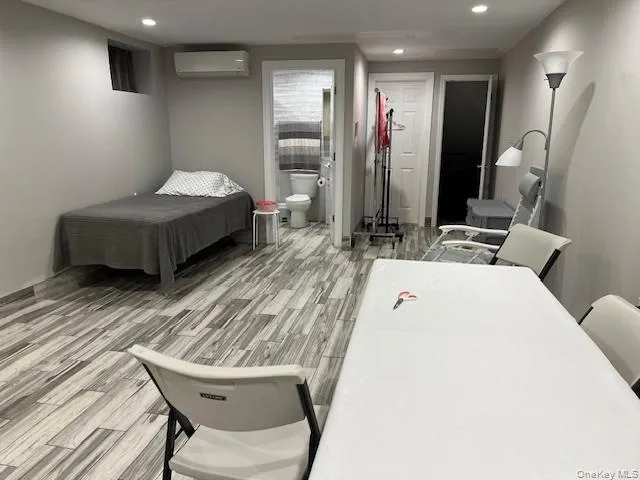 6324 Saunders Street, New York, NY, 4 Bedrooms Bedrooms, 10 Rooms Rooms,3 BathroomsBathrooms,Residential Sale,For Rent,Saunders,0,1002979 6324 Saunders Street, New York, NY, 4 Bedrooms Bedrooms, 10 Rooms Rooms,3 BathroomsBathrooms,Residential Sale,For Rent,Saunders,0,1002979