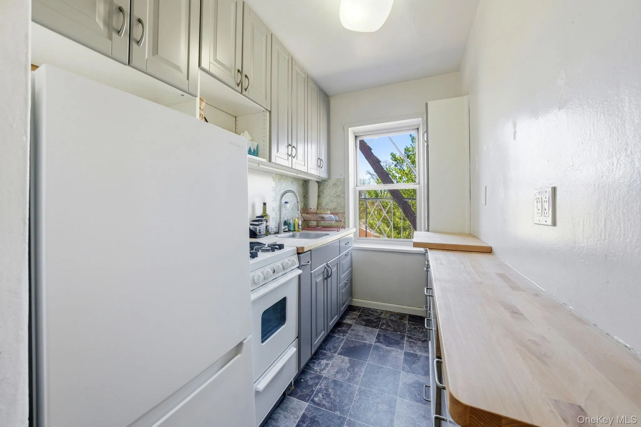 5444 Arlington Avenue, New York, NY, 1 Bedroom Bedrooms, 4 Rooms Rooms,1 BathroomBathrooms,Residential,For Rent,Arlington,0,1002980 5444 Arlington Avenue, New York, NY, 1 Bedroom Bedrooms, 4 Rooms Rooms,1 BathroomBathrooms,Residential,For Rent,Arlington,0,1002980