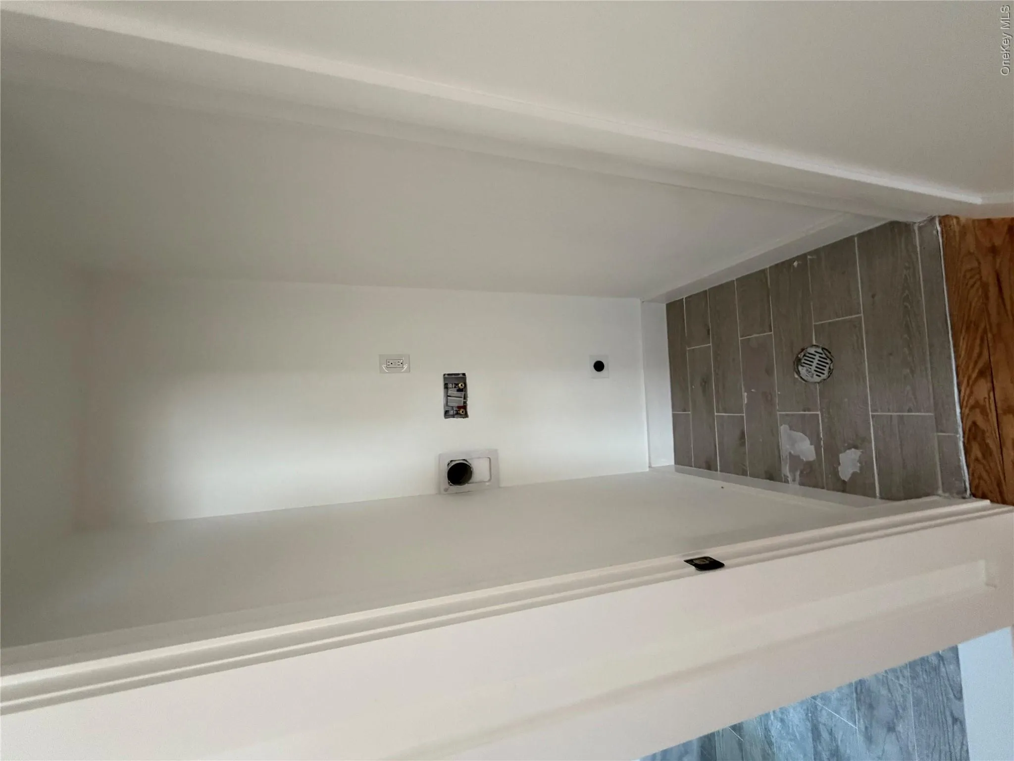 342 E234th Street, New York, NY, 3 Bedrooms Bedrooms, 7 Rooms Rooms,2 BathroomsBathrooms,Residential Lease,For Rent,E234th,0,1002981 342 E234th Street, New York, NY, 3 Bedrooms Bedrooms, 7 Rooms Rooms,2 BathroomsBathrooms,Residential Lease,For Rent,E234th,0,1002981