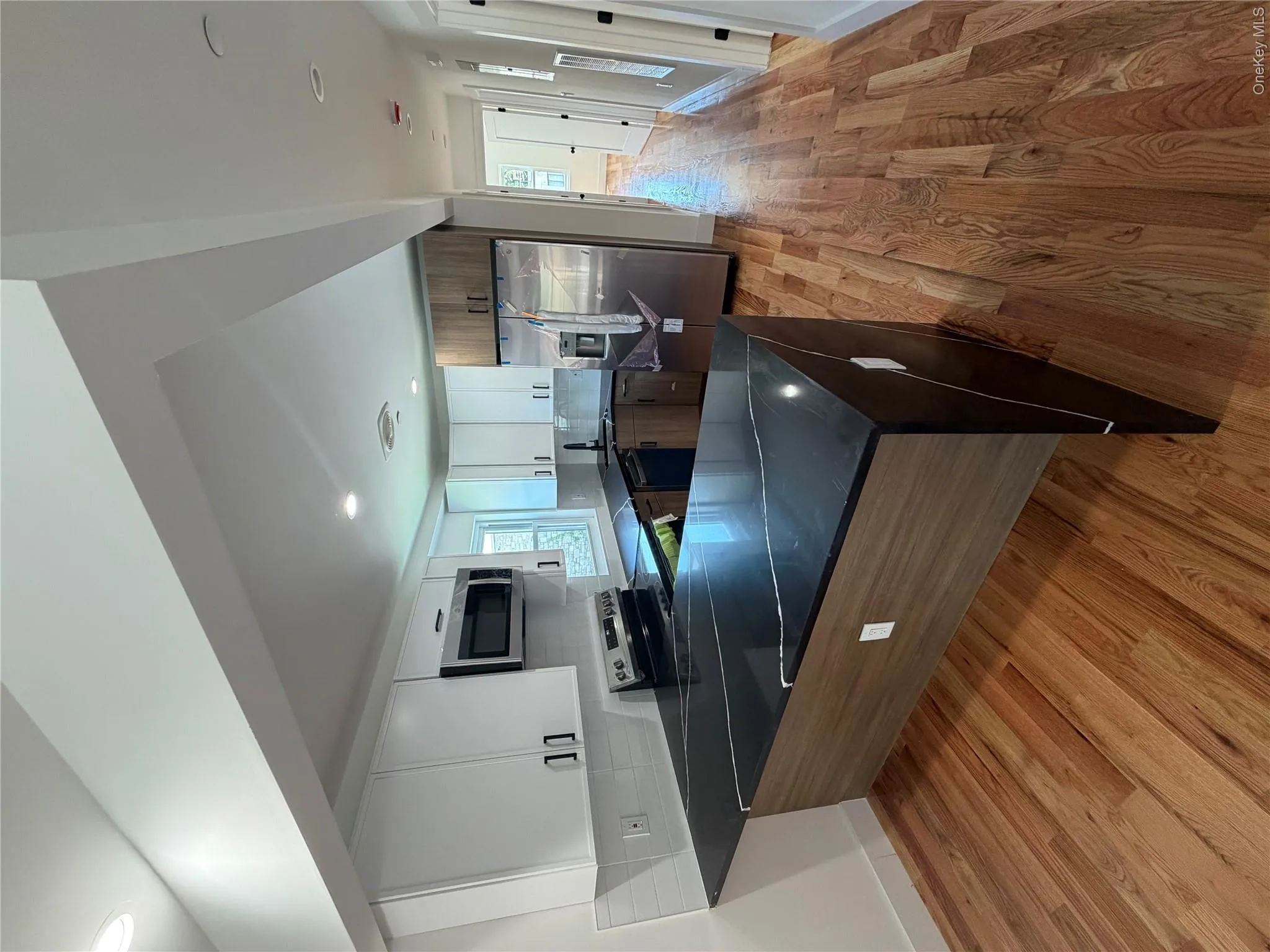 342 E234th Street, New York, NY, 3 Bedrooms Bedrooms, 7 Rooms Rooms,2 BathroomsBathrooms,Residential Lease,For Rent,E234th,0,1002981 342 E234th Street, New York, NY, 3 Bedrooms Bedrooms, 7 Rooms Rooms,2 BathroomsBathrooms,Residential Lease,For Rent,E234th,0,1002981