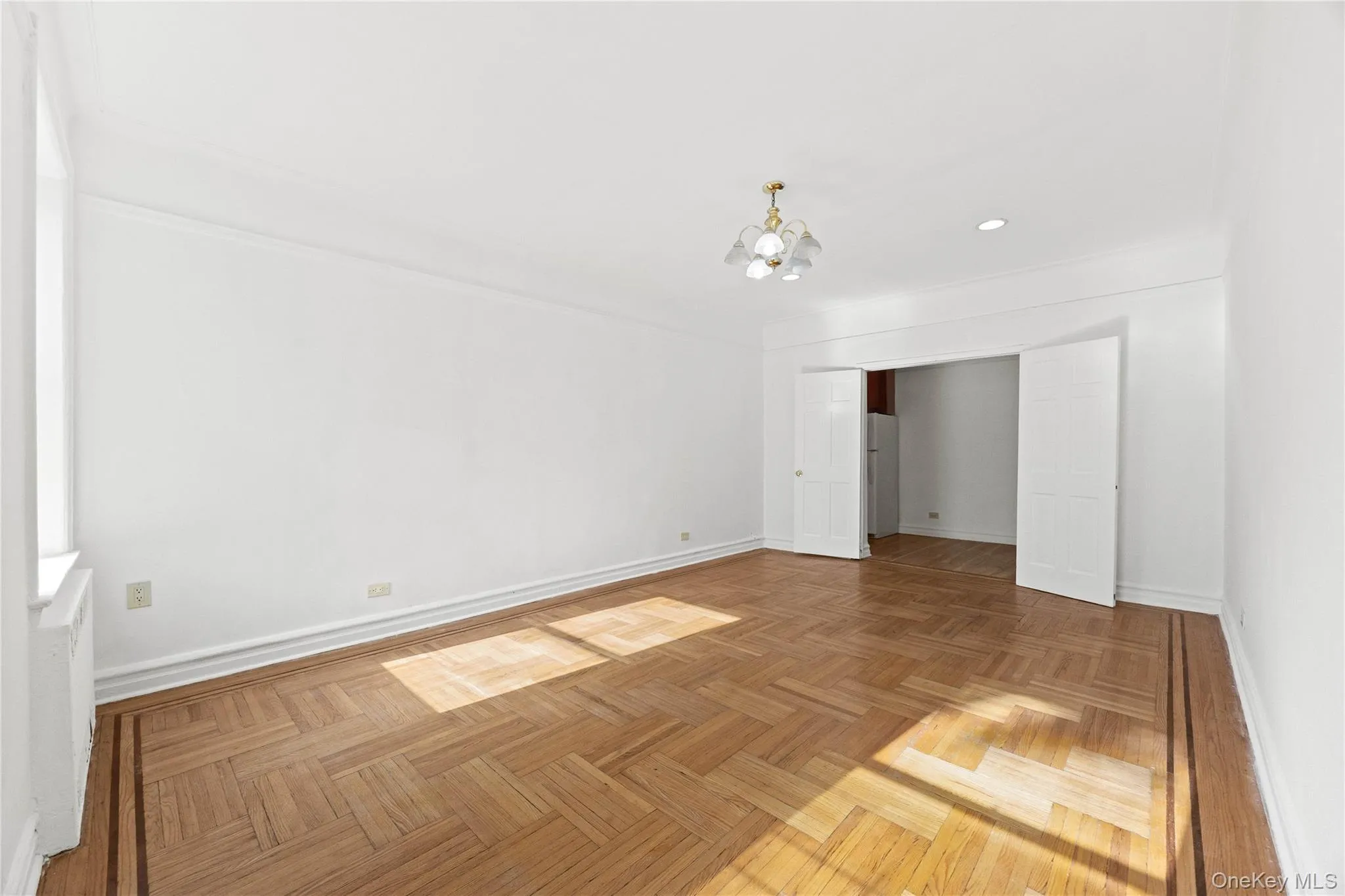 35-50 82nd Street, New York, NY, 1 Bedroom Bedrooms, 3 Rooms Rooms,1 BathroomBathrooms,Residential,For Rent,82nd,0,1002983 35-50 82nd Street, New York, NY, 1 Bedroom Bedrooms, 3 Rooms Rooms,1 BathroomBathrooms,Residential,For Rent,82nd,0,1002983