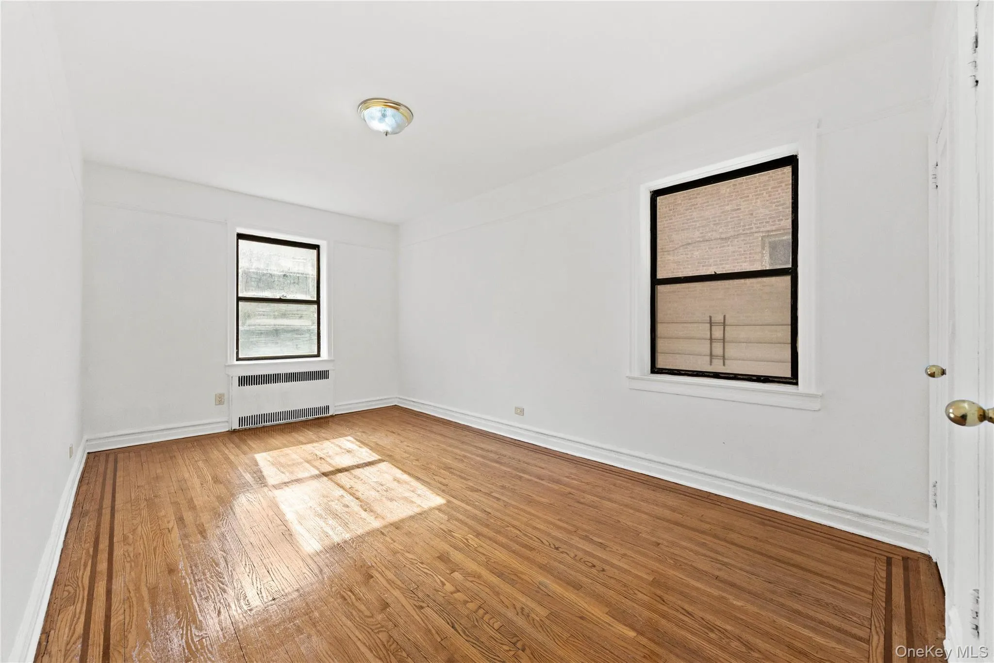 35-50 82nd Street, New York, NY, 1 Bedroom Bedrooms, 3 Rooms Rooms,1 BathroomBathrooms,Residential,For Rent,82nd,0,1002983 35-50 82nd Street, New York, NY, 1 Bedroom Bedrooms, 3 Rooms Rooms,1 BathroomBathrooms,Residential,For Rent,82nd,0,1002983
