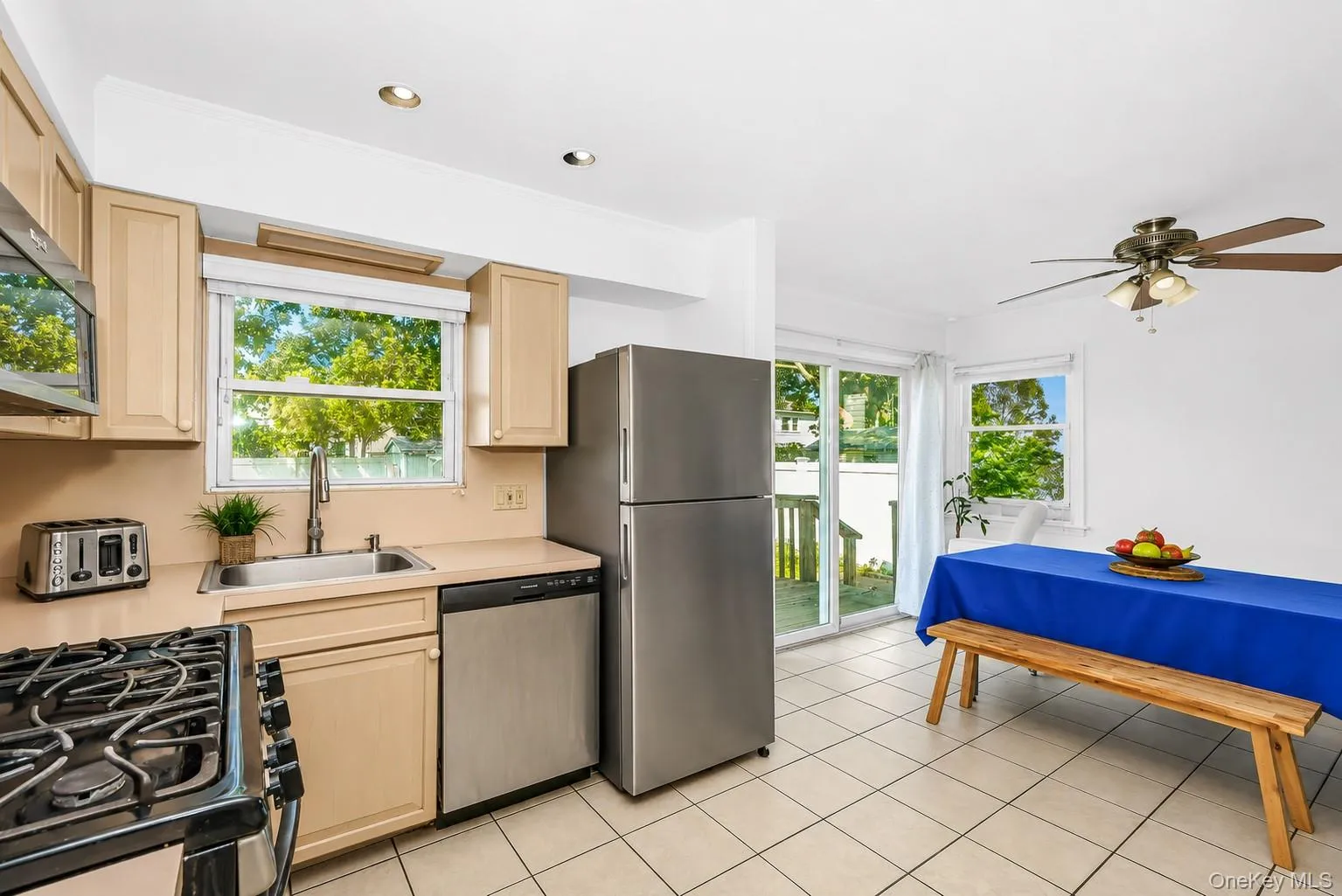 87 Fenimore Street, Hempstead, NY, 4 Bedrooms Bedrooms, 7 Rooms Rooms,2 BathroomsBathrooms,Residential,For Rent,Fenimore,0,KEY1002984 87 Fenimore Street, Hempstead, NY, 4 Bedrooms Bedrooms, 7 Rooms Rooms,2 BathroomsBathrooms,Residential,For Rent,Fenimore,0,KEY1002984